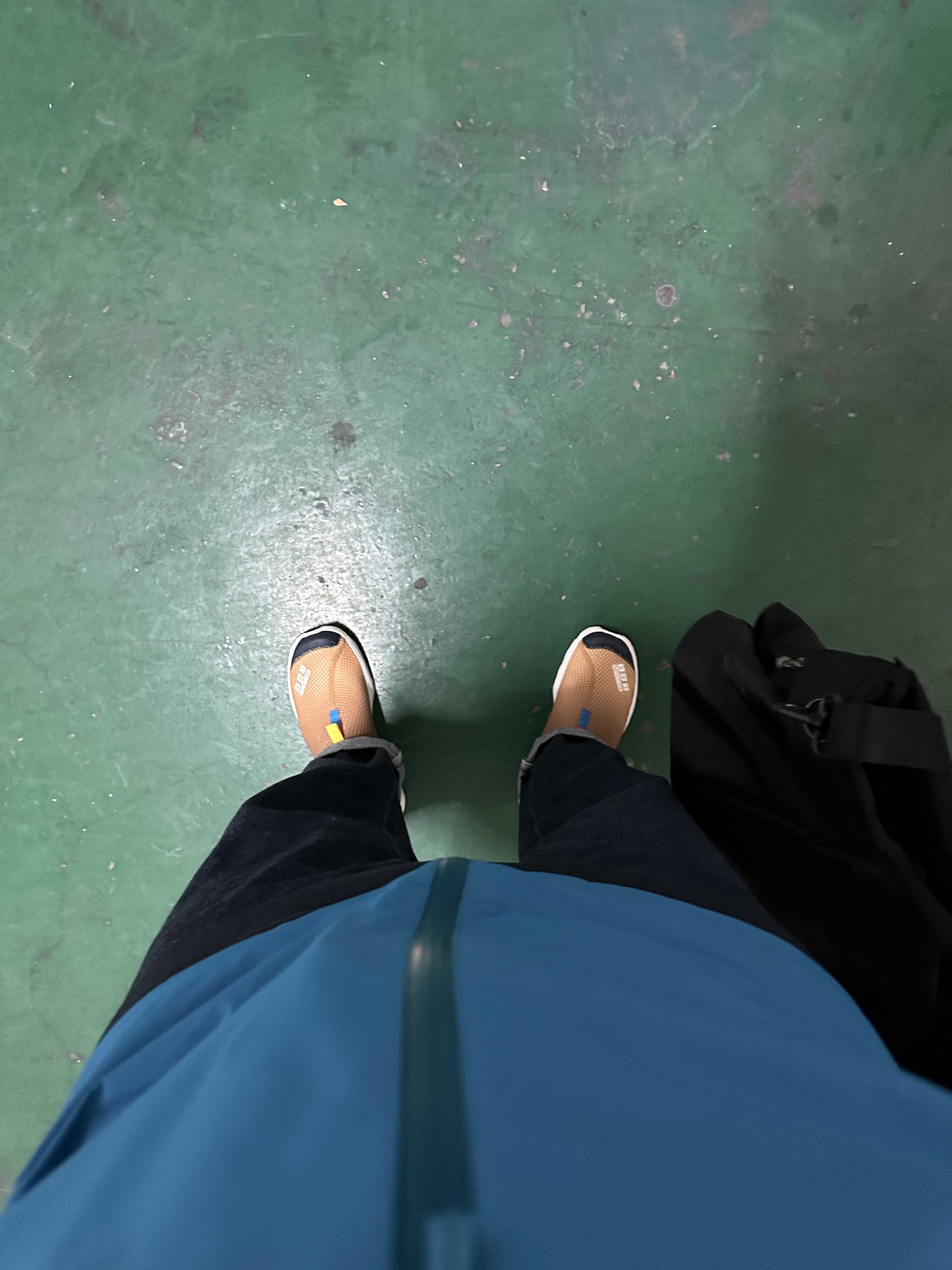 Arc'teryx Zeta SL Jacket Frenetic, Salomon RX Moc 3.0 Pewter Desert 착용 스타일 - 2