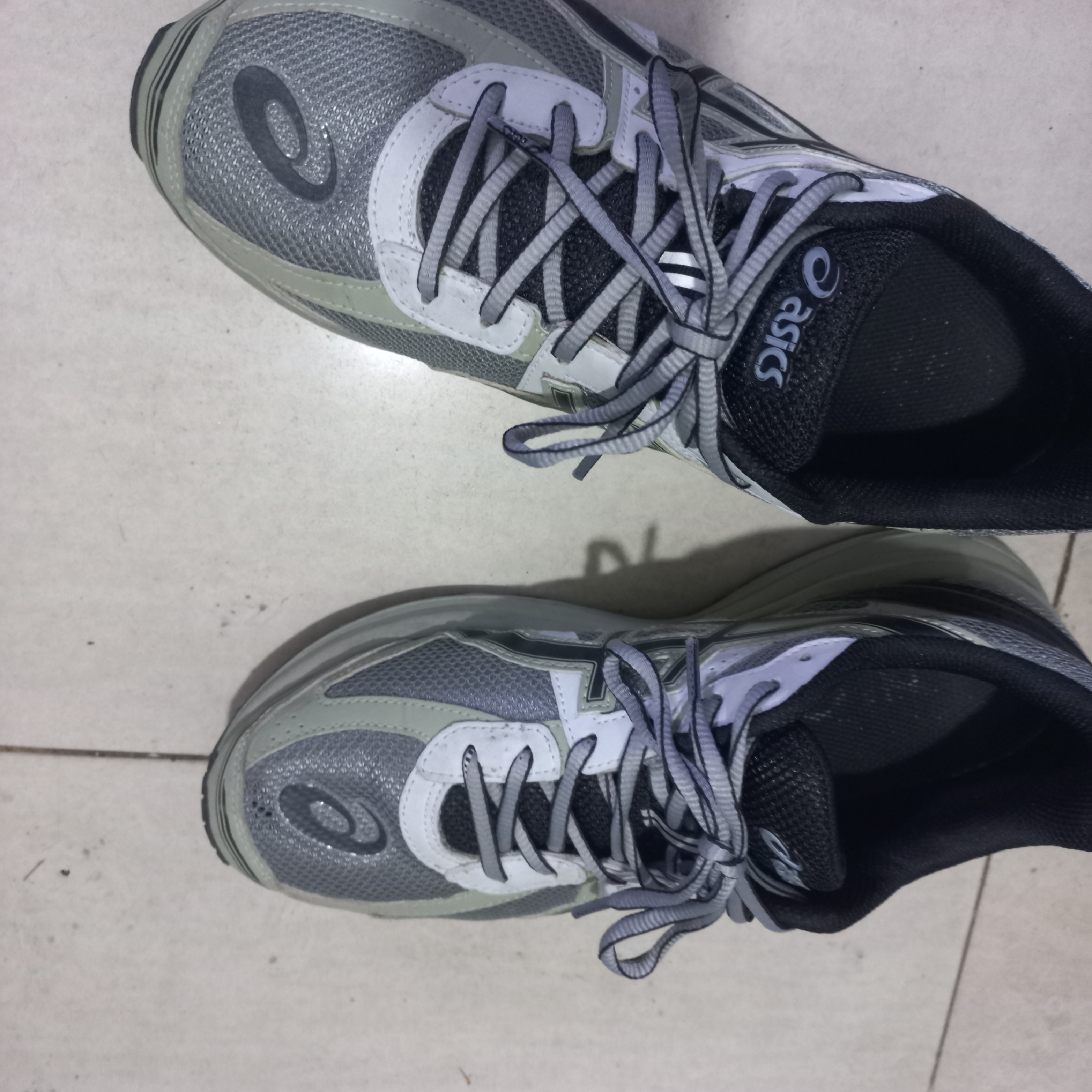 Asics Jog 100 S Sheet Rock - 2E Wide 착용 스타일