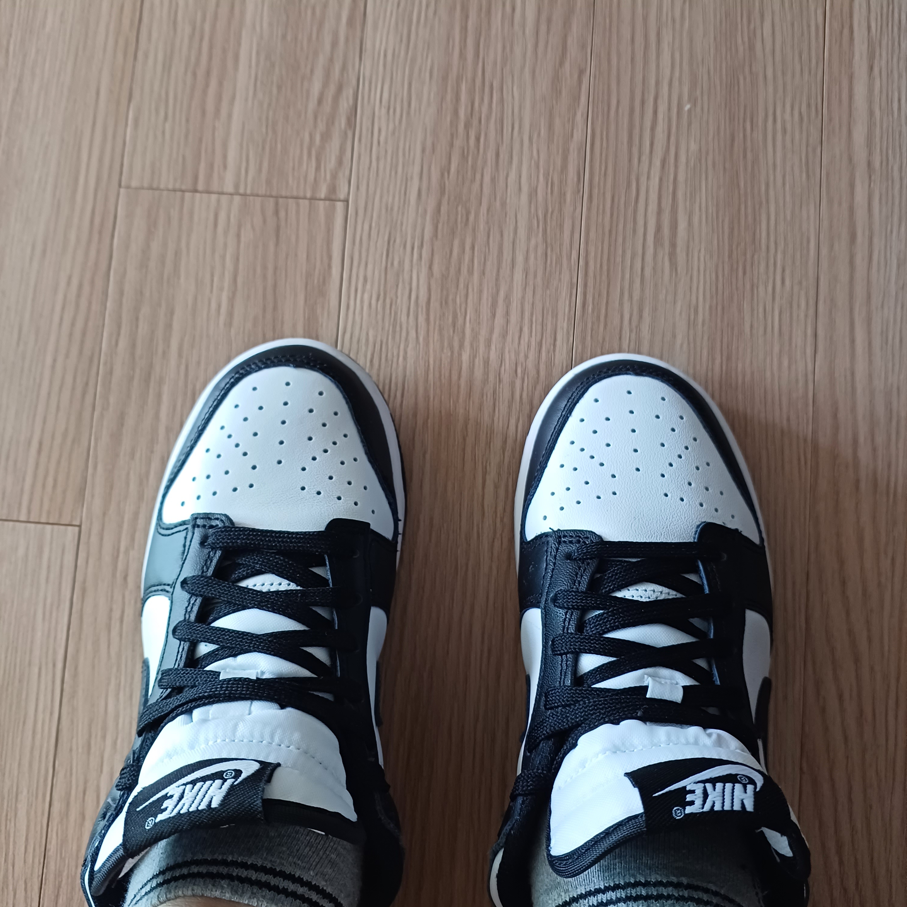 (W) Nike Dunk Low Black 착용 스타일