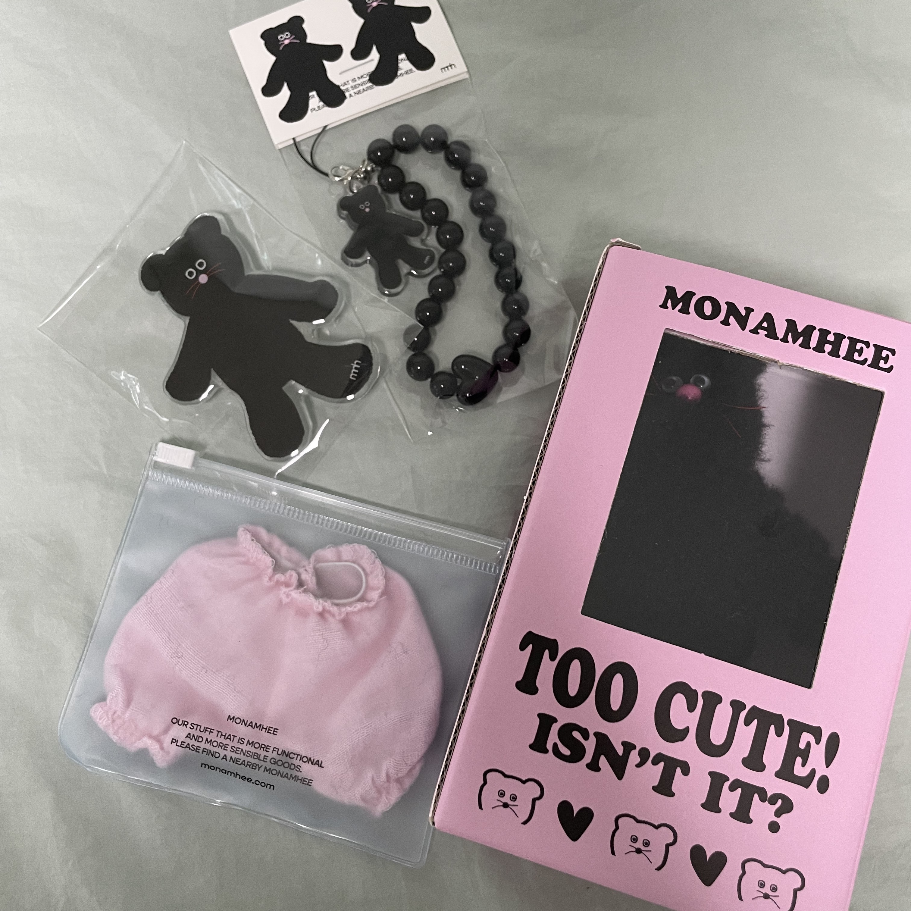 Monamhee Beulpingi Keyring Black 착용 스타일