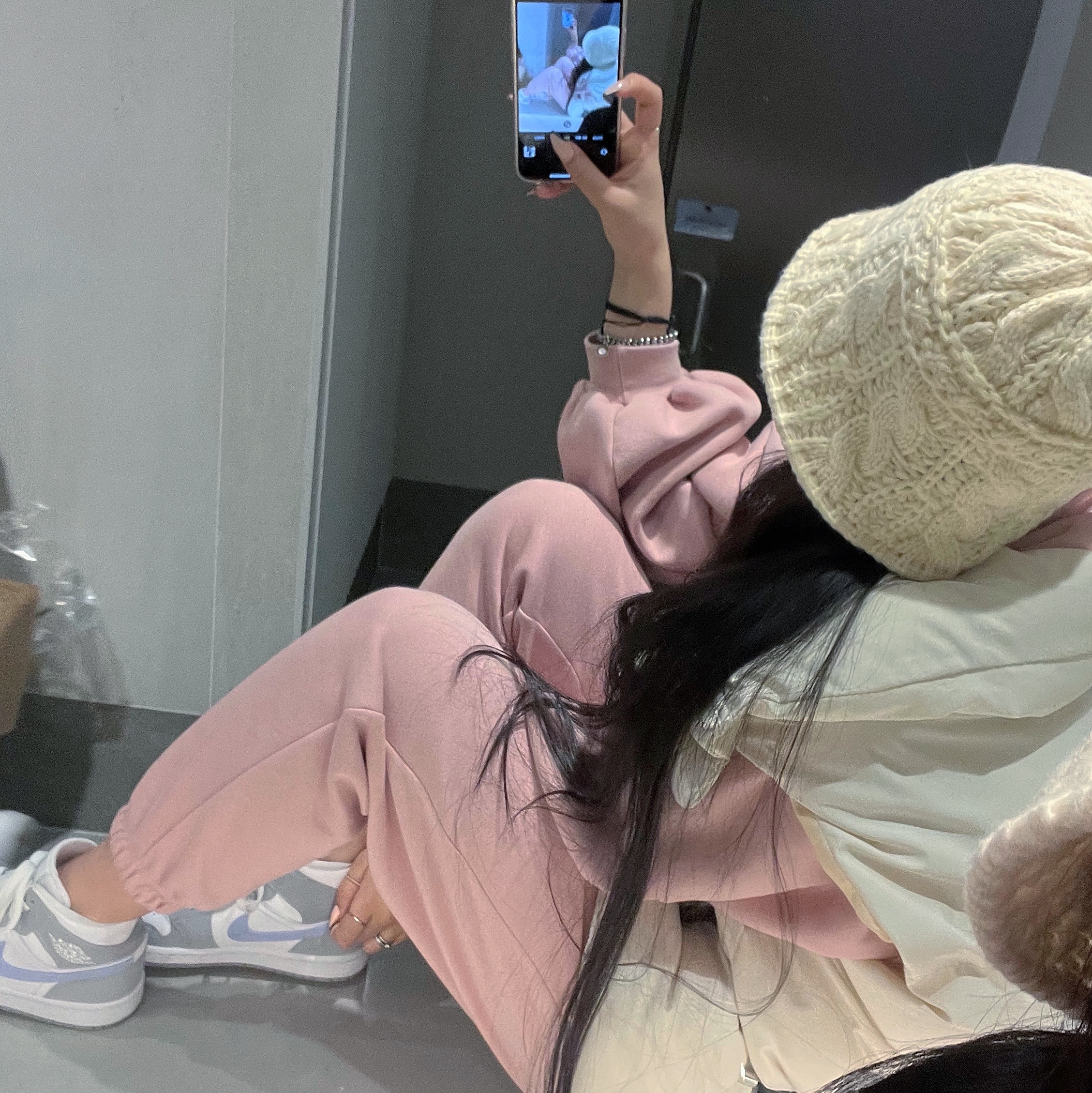 (W) Jordan 1 Mid Wolf Grey 착용 스타일
