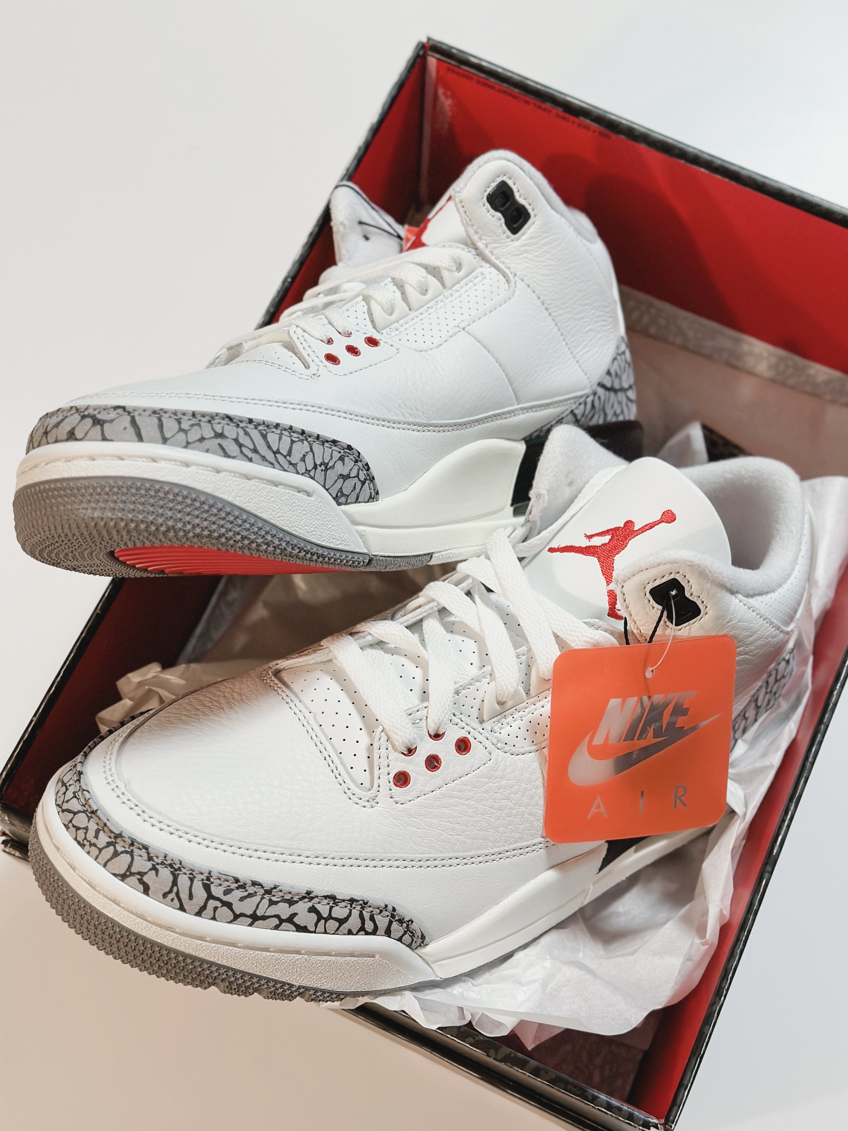 Jordan 3 Retro White Cement Reimagined 착용 스타일 - 1