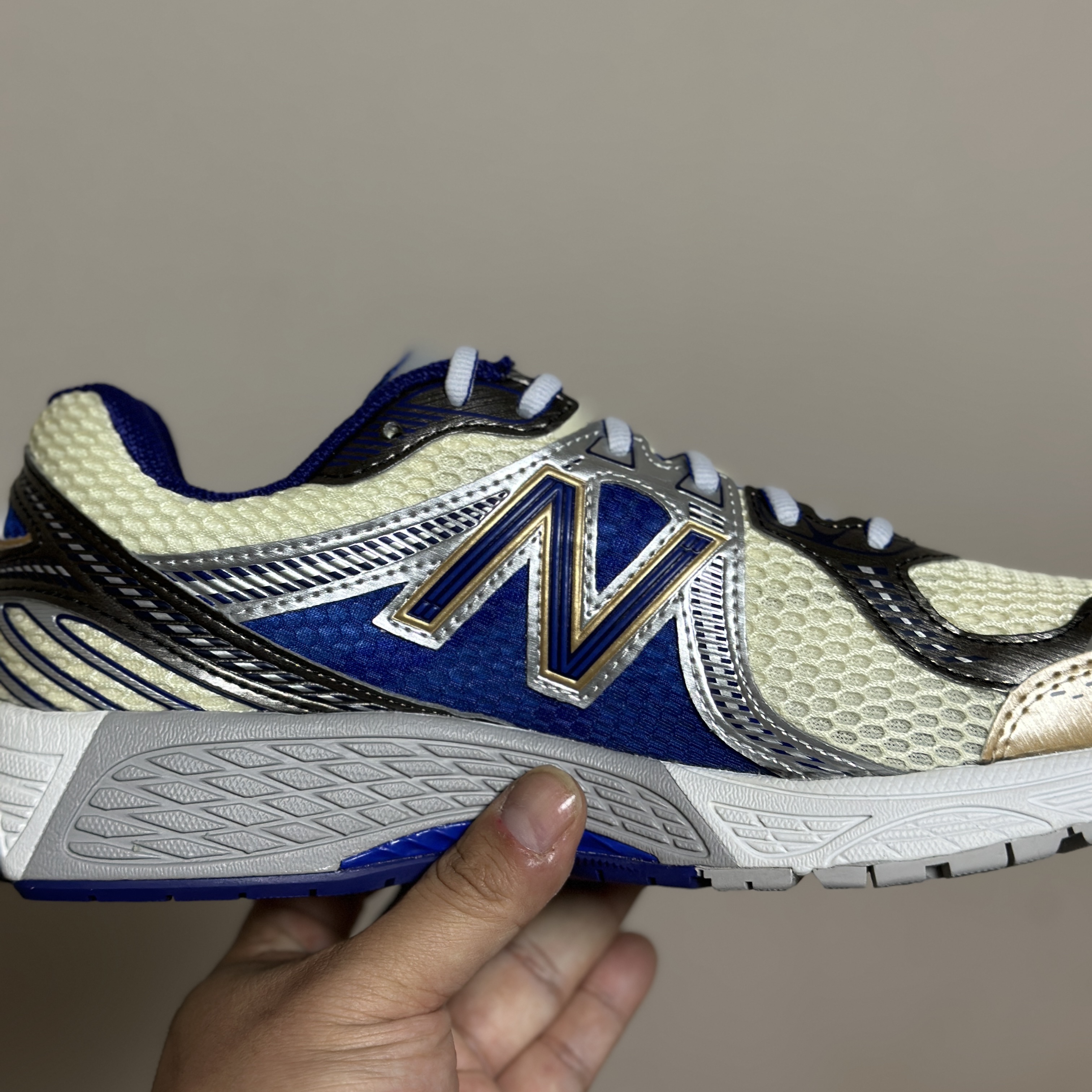 New Balance x Aime Leon Dore 860v2 Blue 착용 스타일 - 2