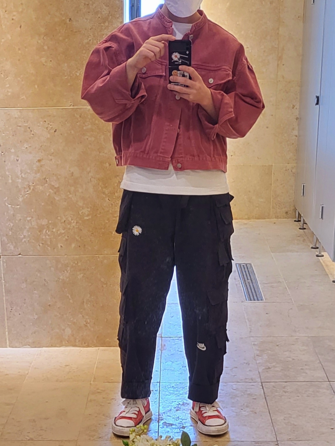 Nike x Peaceminusone Wide Pants Black (DR0096-010), Maison Mihara Yasuhiro Peterson OG Sole Canvas Low Sneakers Orange 착용 스타일