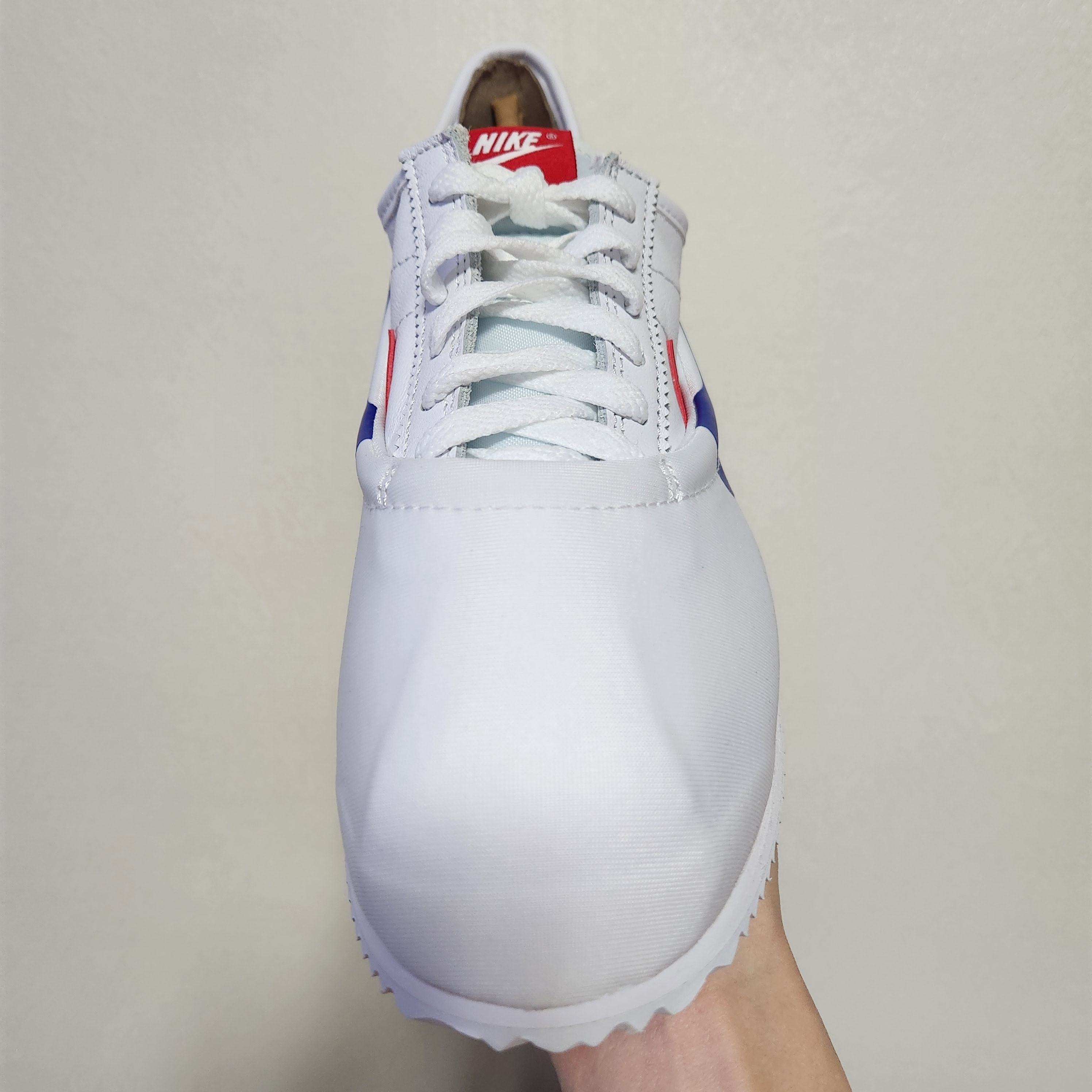Nike x Clot Cortez SP White and Game Royal 착용 스타일 - 3