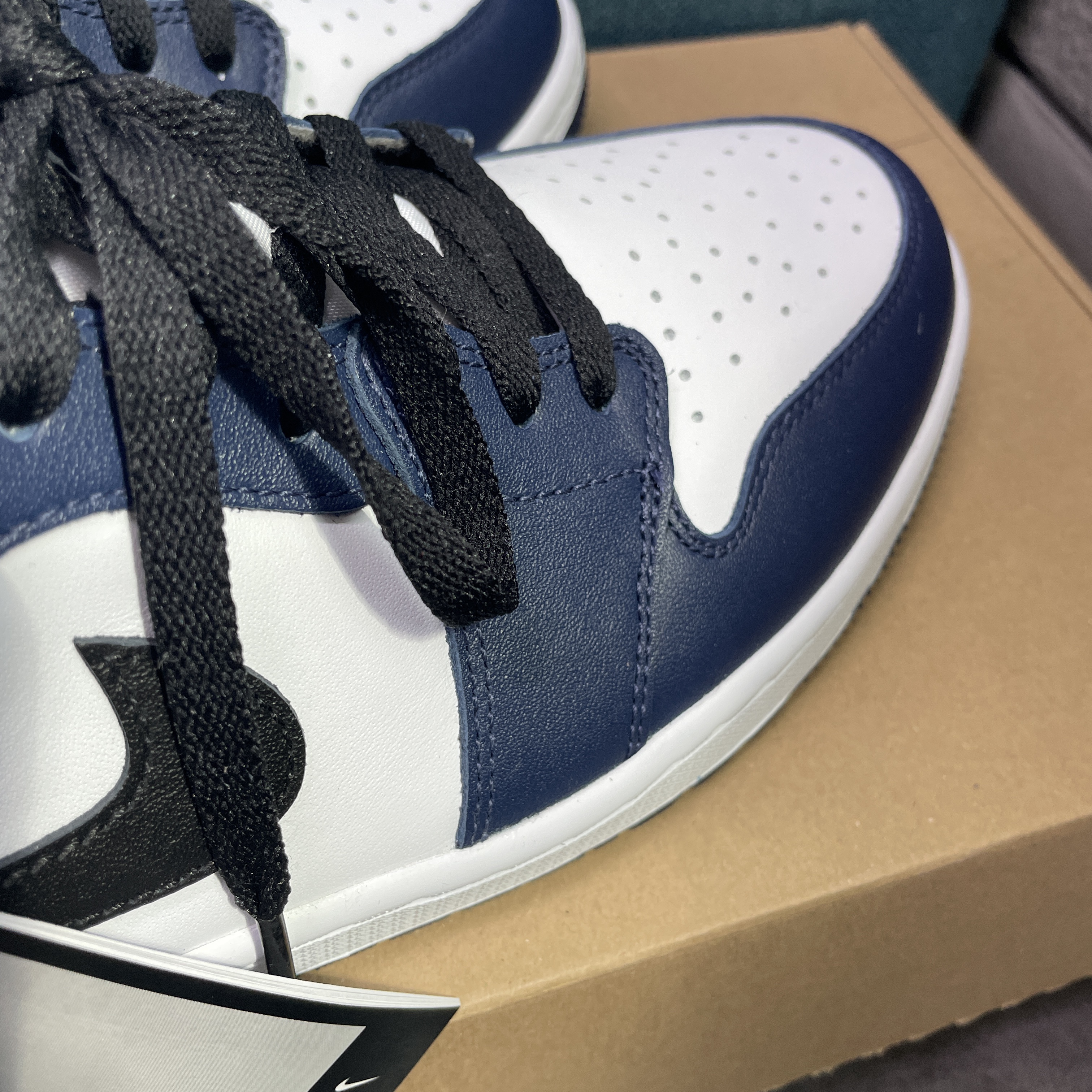 Jordan 1 Low Golf Midnight Navy 착용 스타일 - 1