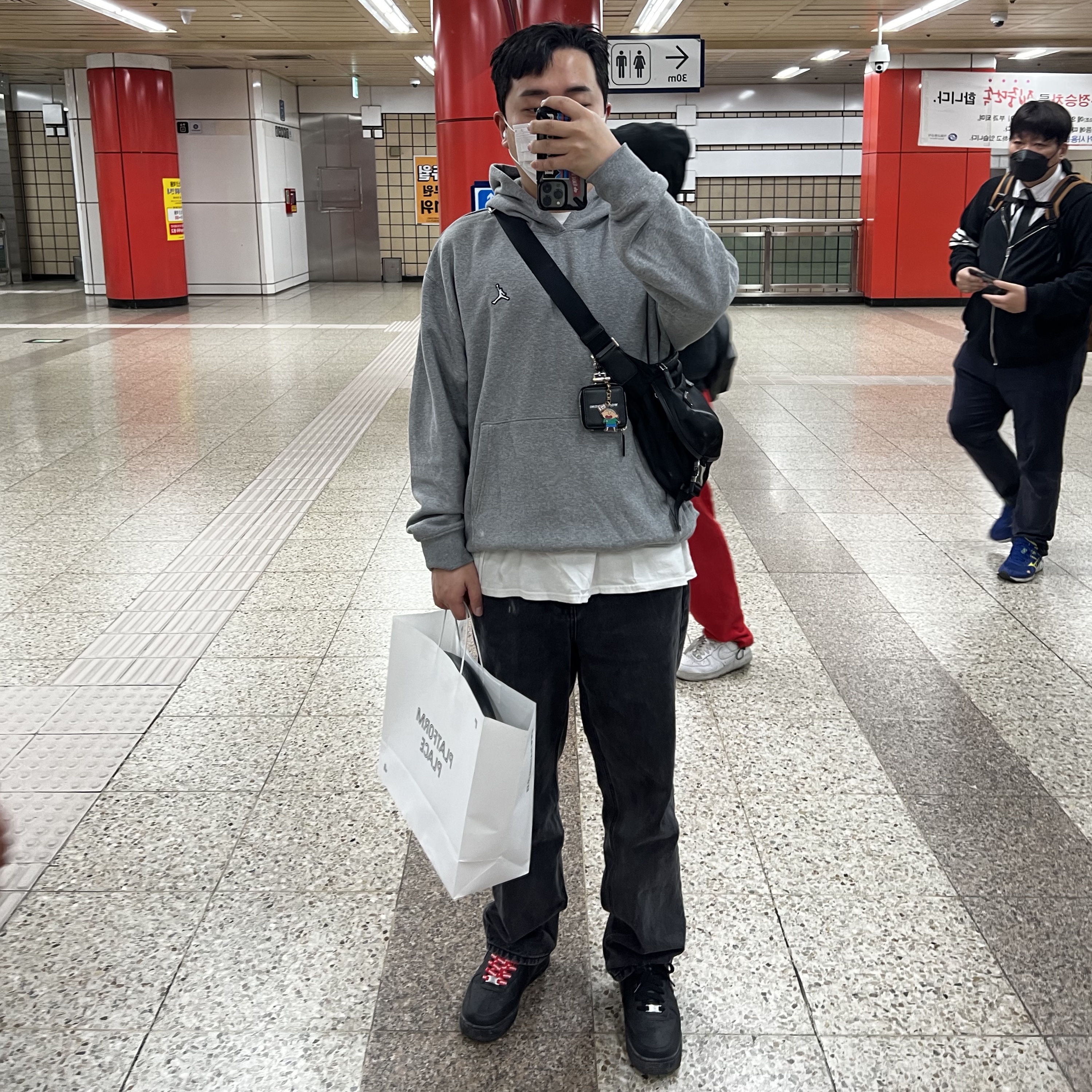 Prada Re-Nylon and Saffiano Leather Shoulder Bag Black, Wooyoungmi Square Mini Bag Black 착용 스타일