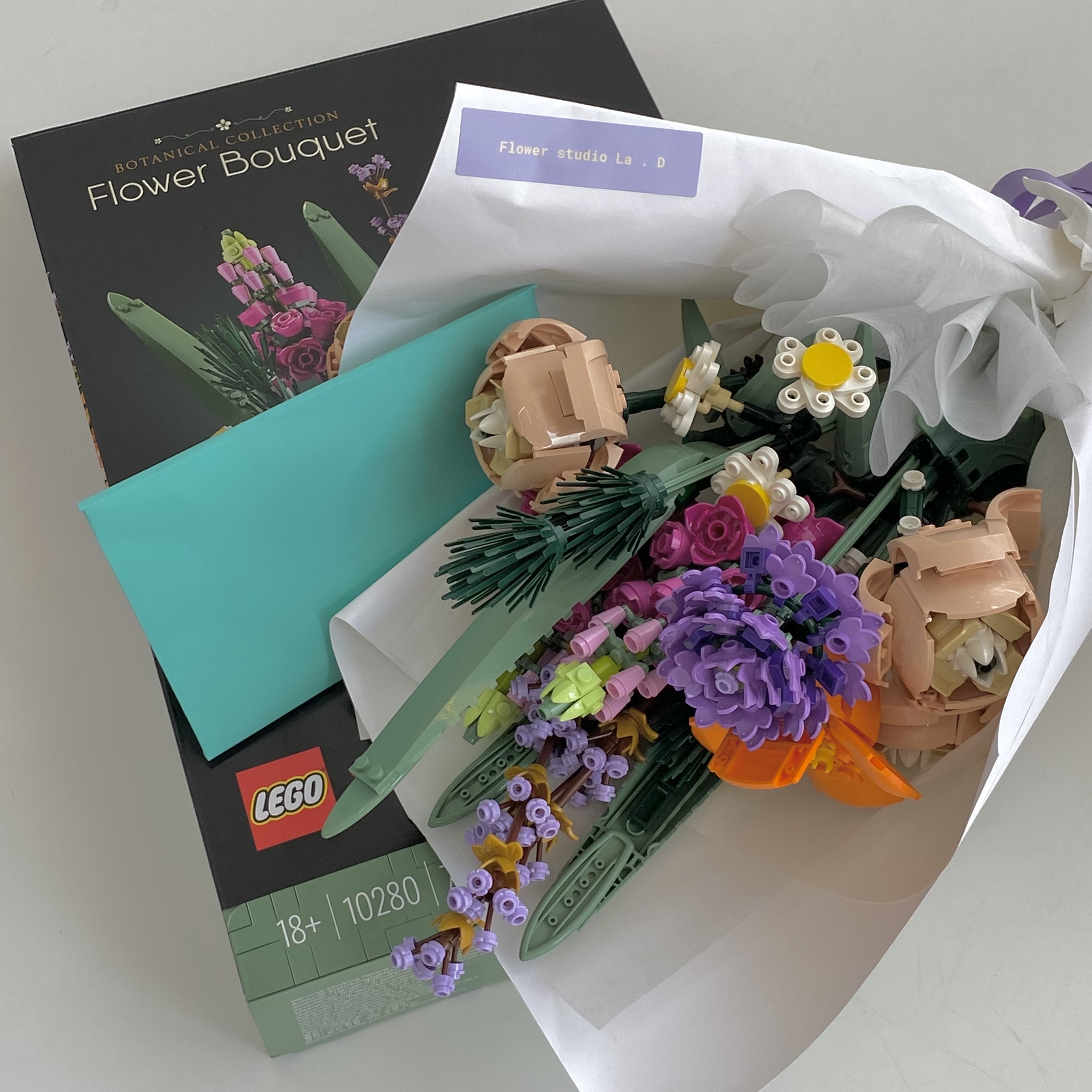 Lego Flower Bouquet 착용 스타일