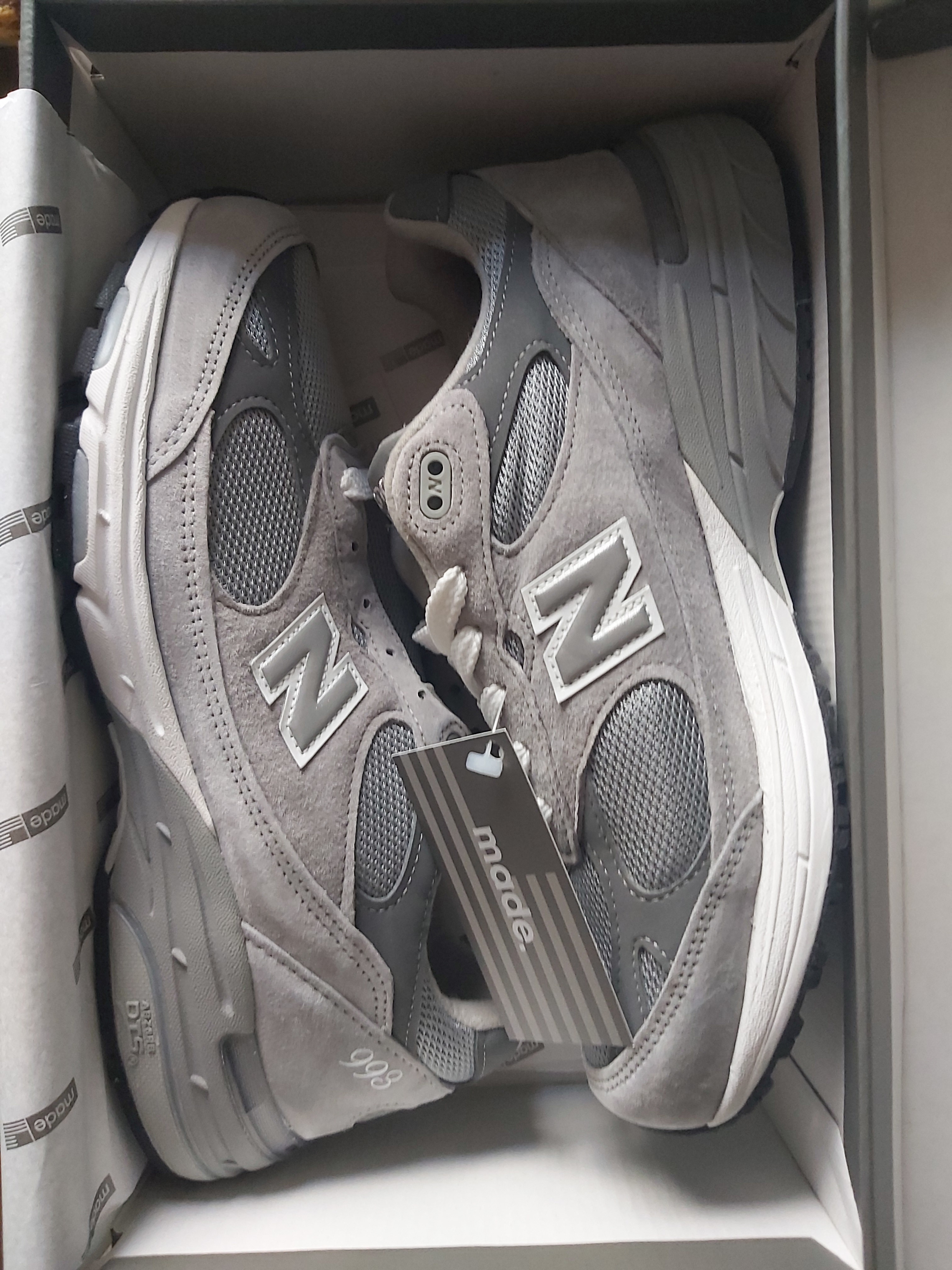 New Balance 993 Made in USA Grey - D Standard 착용 스타일