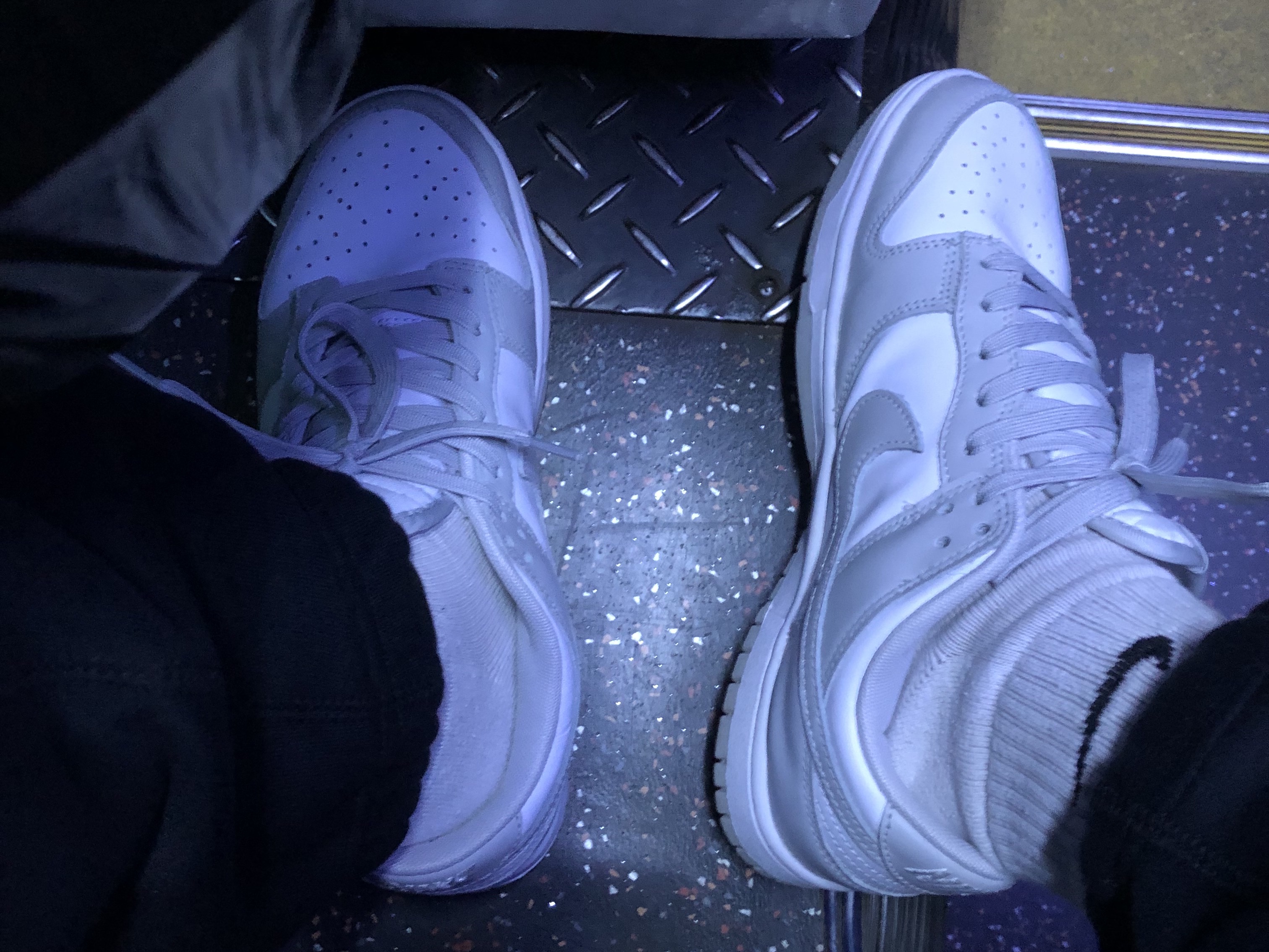 Nike Dunk Low Retro Grey Fog 착용 스타일