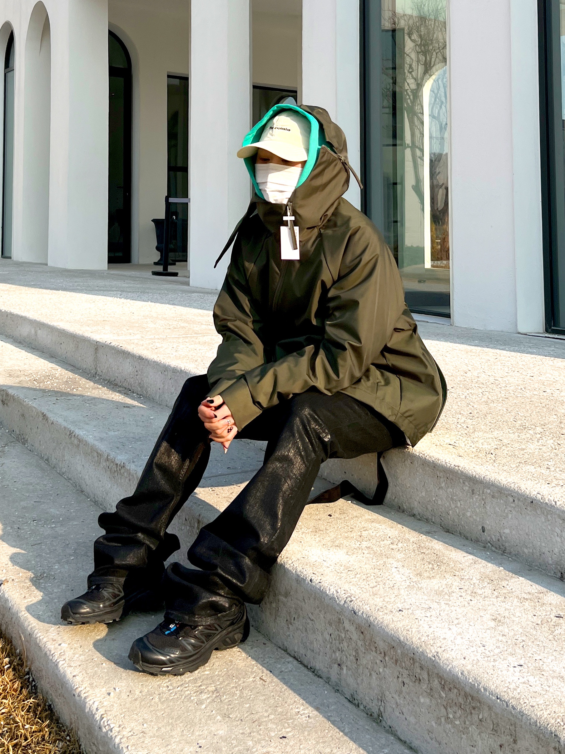 Salomon XT-6 ADV Black, Post Archive Faction (Paf) 5.0 Technical Jacket Center Olive Green 착용 스타일 - 1