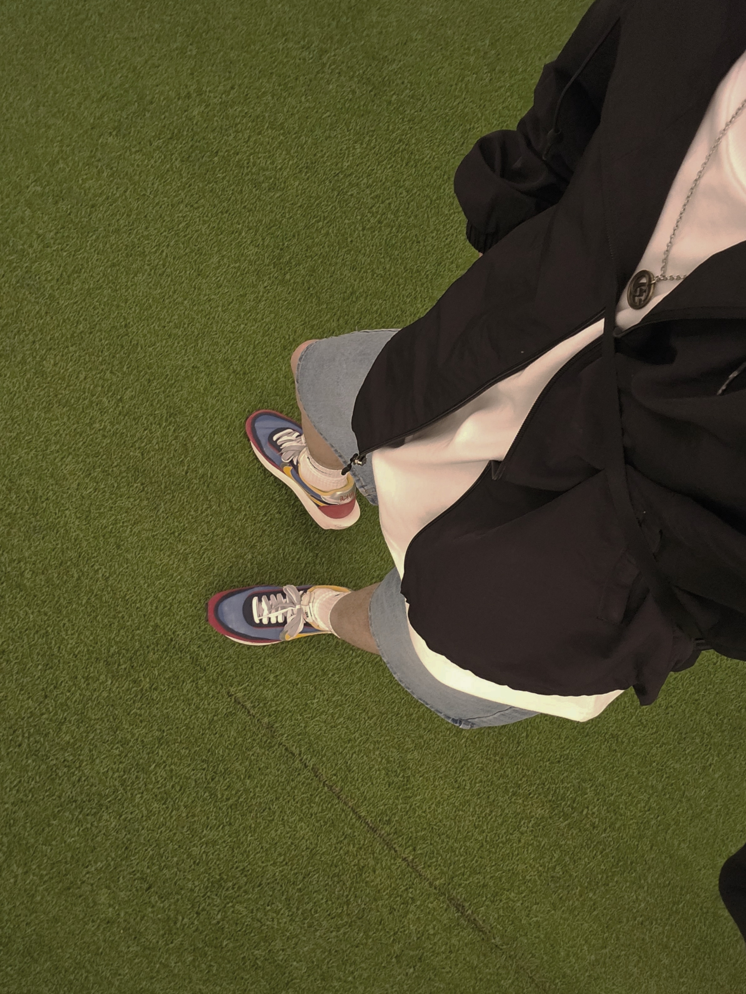 Nike x Sacai LDWaffle Blue Multi 착용 스타일