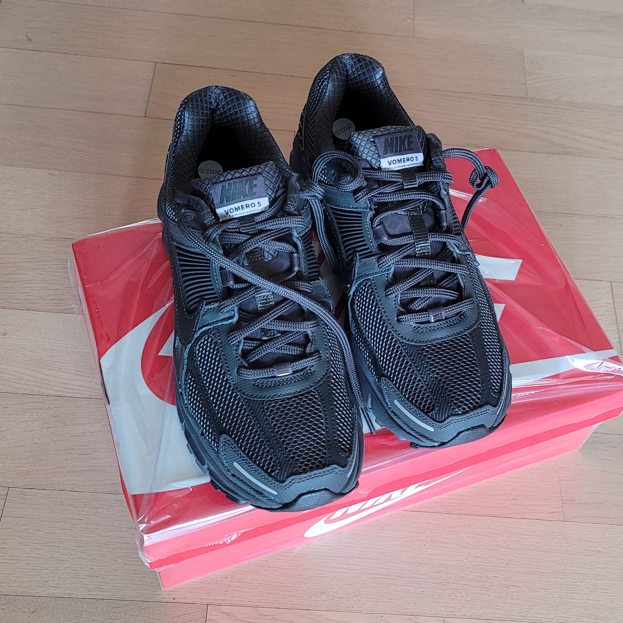 Nike Zoom Vomero 5 SP Anthracite 2023 착용 스타일