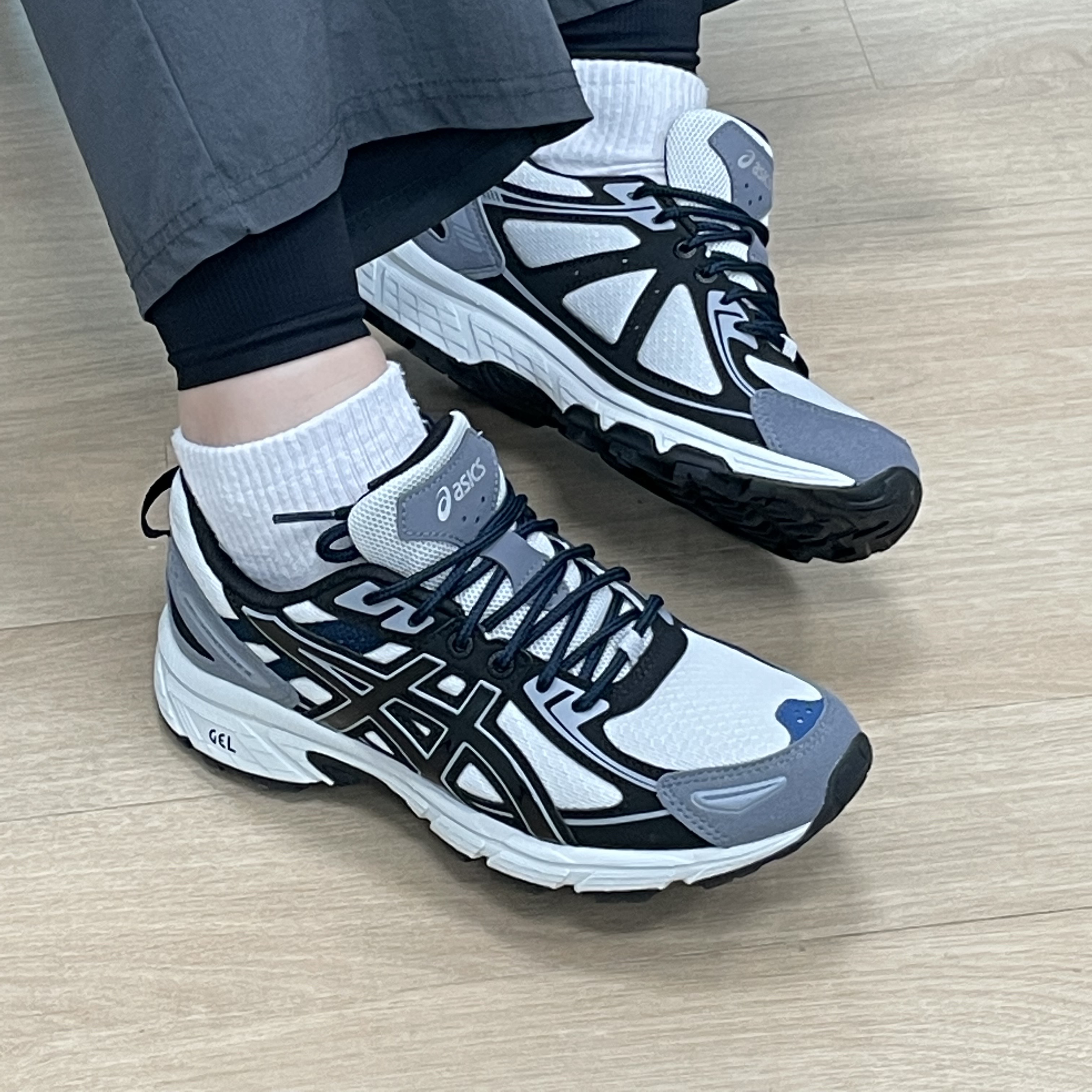 Asics Gel-Venture 6 SPS Glacier Grey 착용 스타일