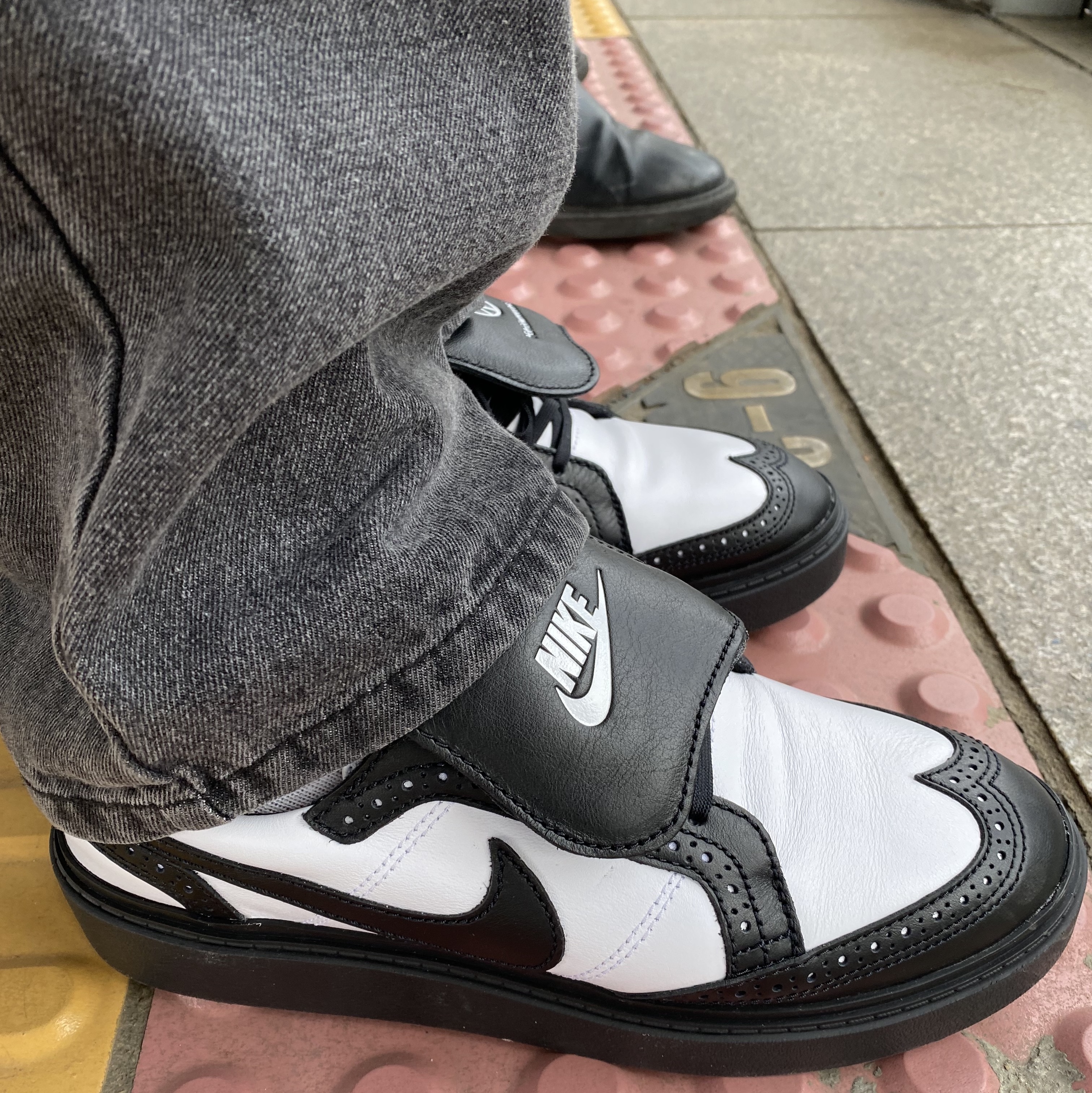 Nike x Peaceminusone Kwondo1 Black and White 착용 스타일
