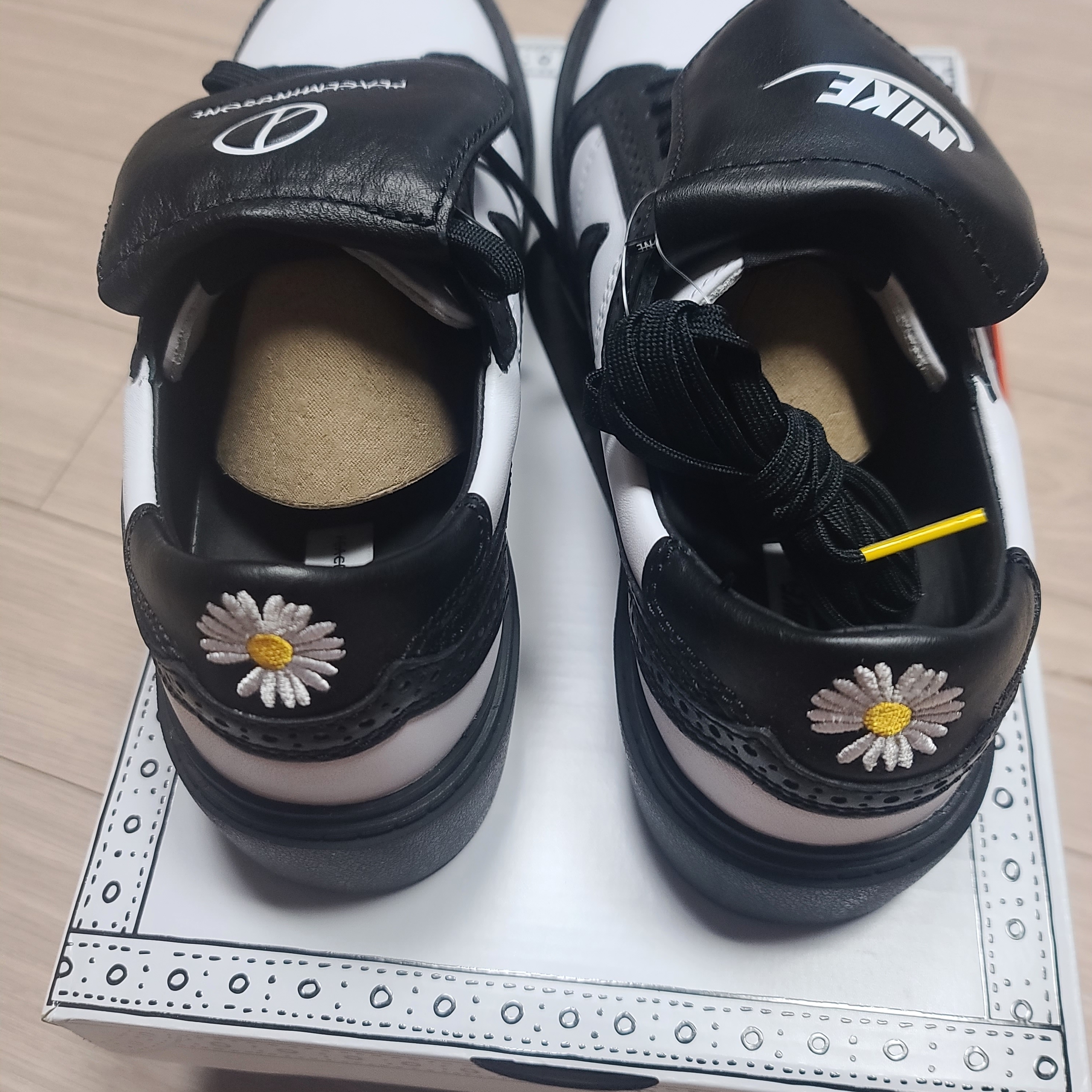 Nike x Peaceminusone Kwondo1 Black and White 착용 스타일 - 5
