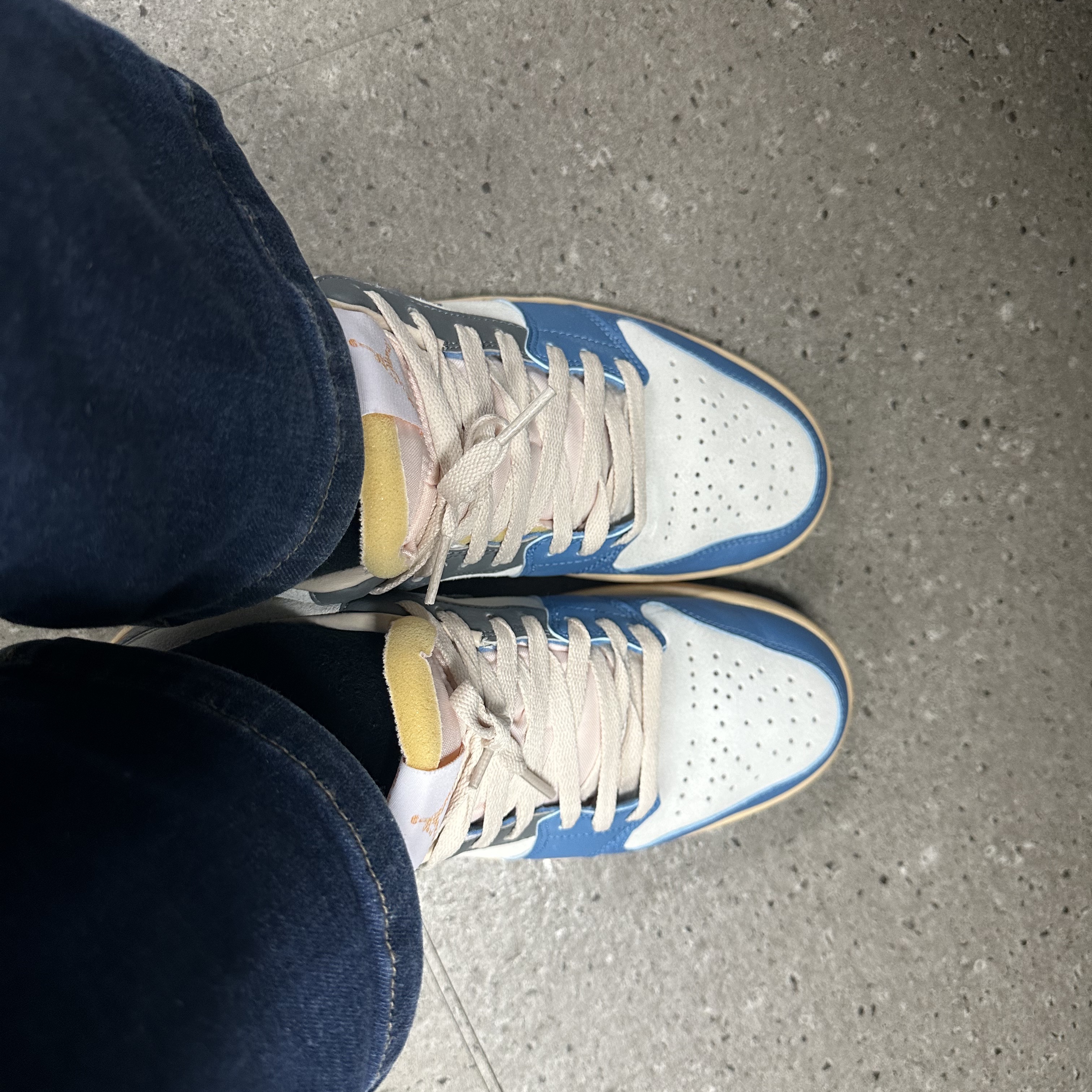 Jordan 1 Low SE Tokyo 96 착용 스타일