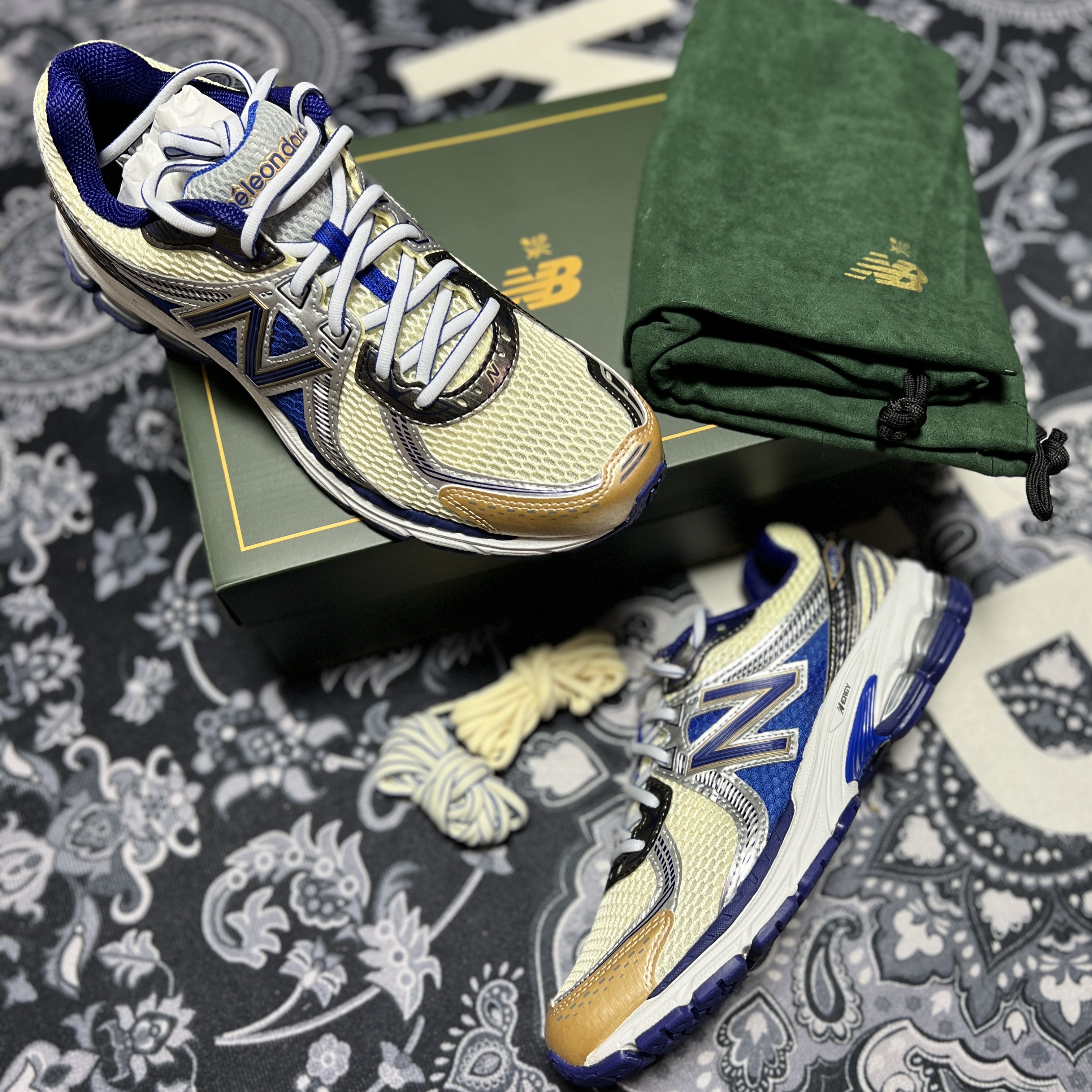 New Balance x Aime Leon Dore 860v2 Blue 착용 스타일 - 1