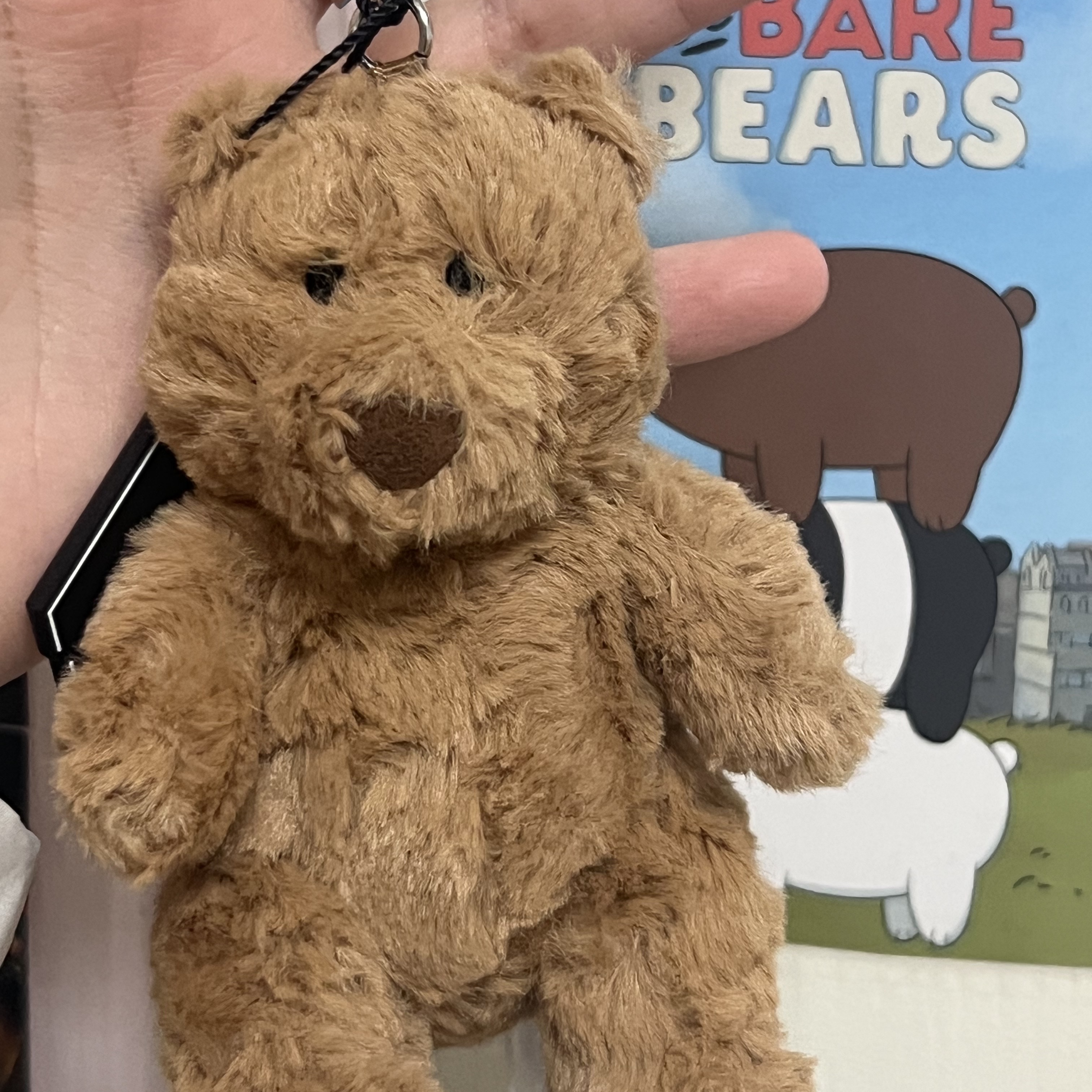 Jellycat Bartholomew Bear Bag Charm Brown 착용 스타일