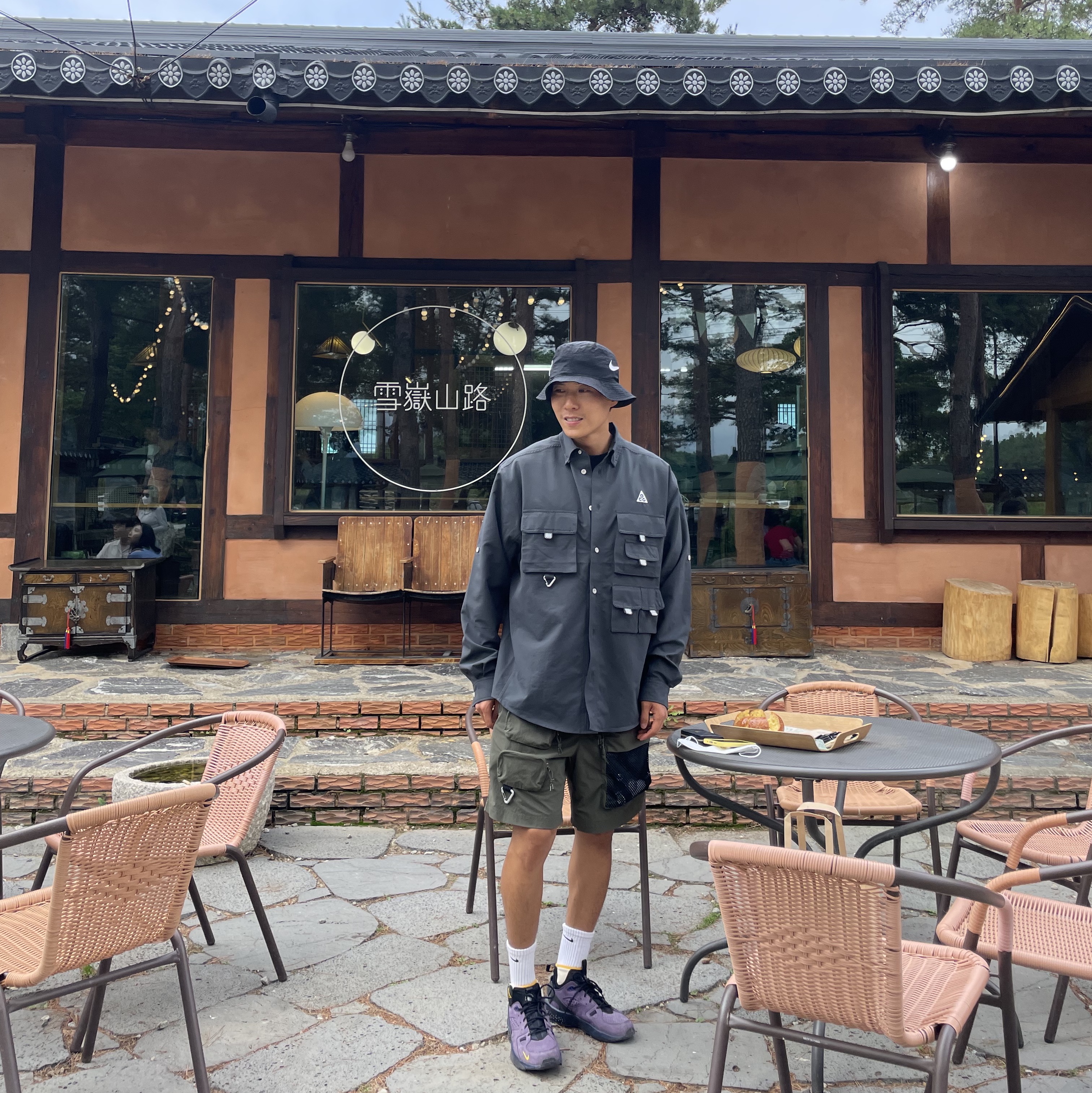 Nike ACG Air Mowabb Gravity Purple, Nike ACG Dri-Fit UV Devastation Trail Shirt Dark Smoke Grey - Asia 착용 스타일 - 1