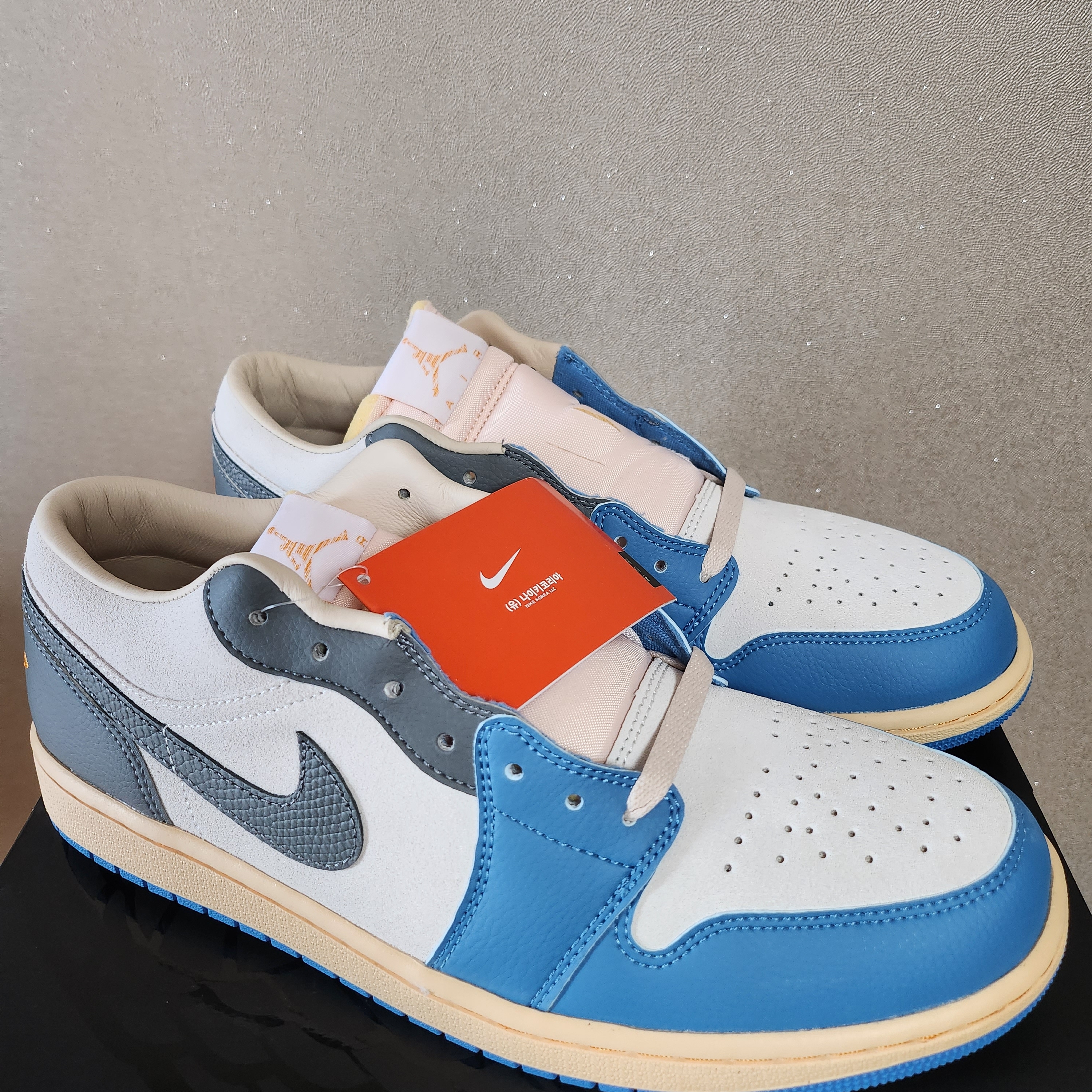 Jordan 1 Low SE Tokyo 96 착용 스타일