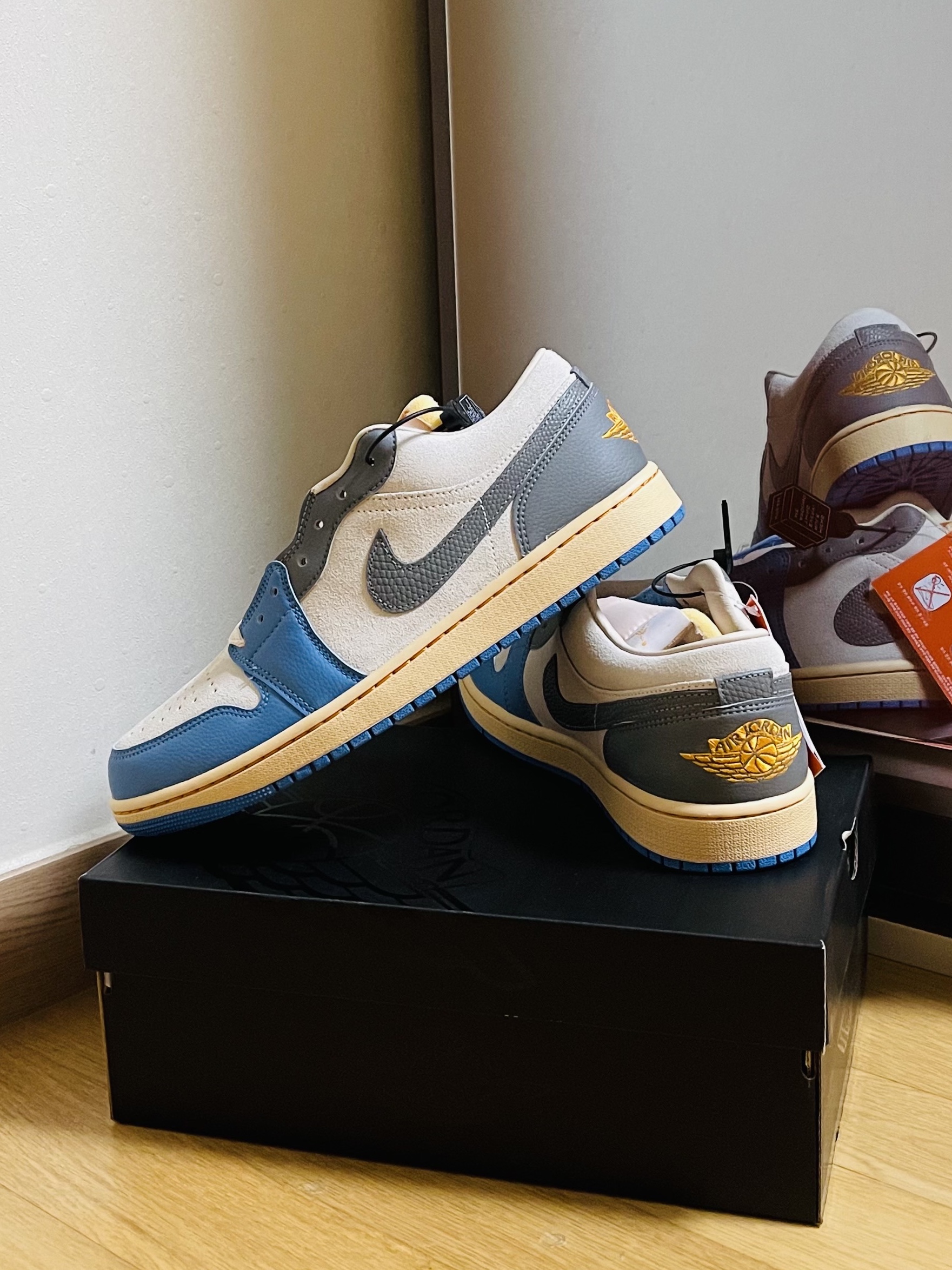 Jordan 1 Low SE Tokyo 96 착용 스타일