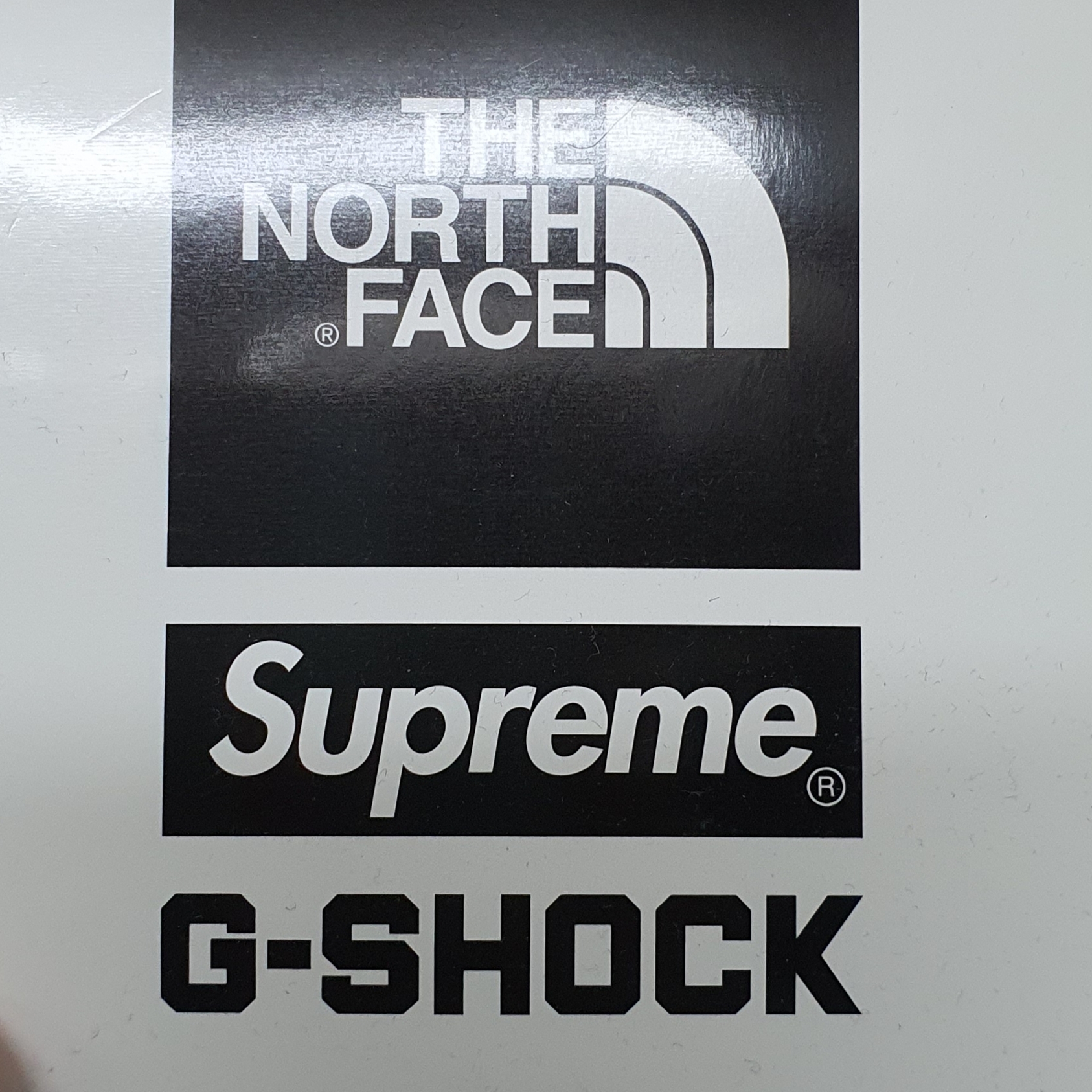 Casio G-Shock x Supreme x The North Face DW-6900 Black 착용 스타일