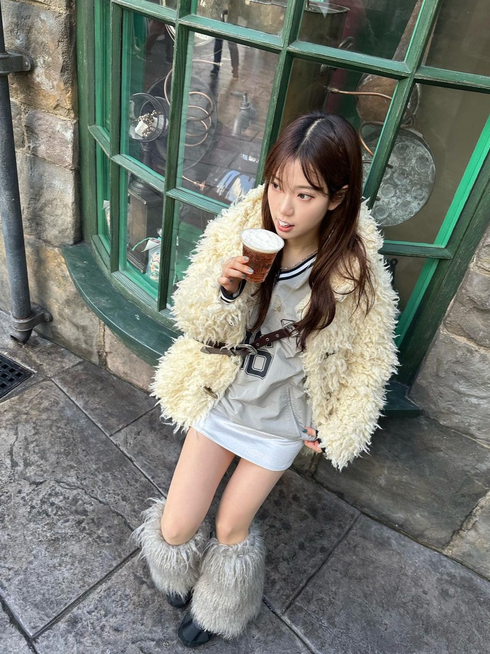 Nieeh 1996 Oversize Fit Gray 착용 스타일 - 2