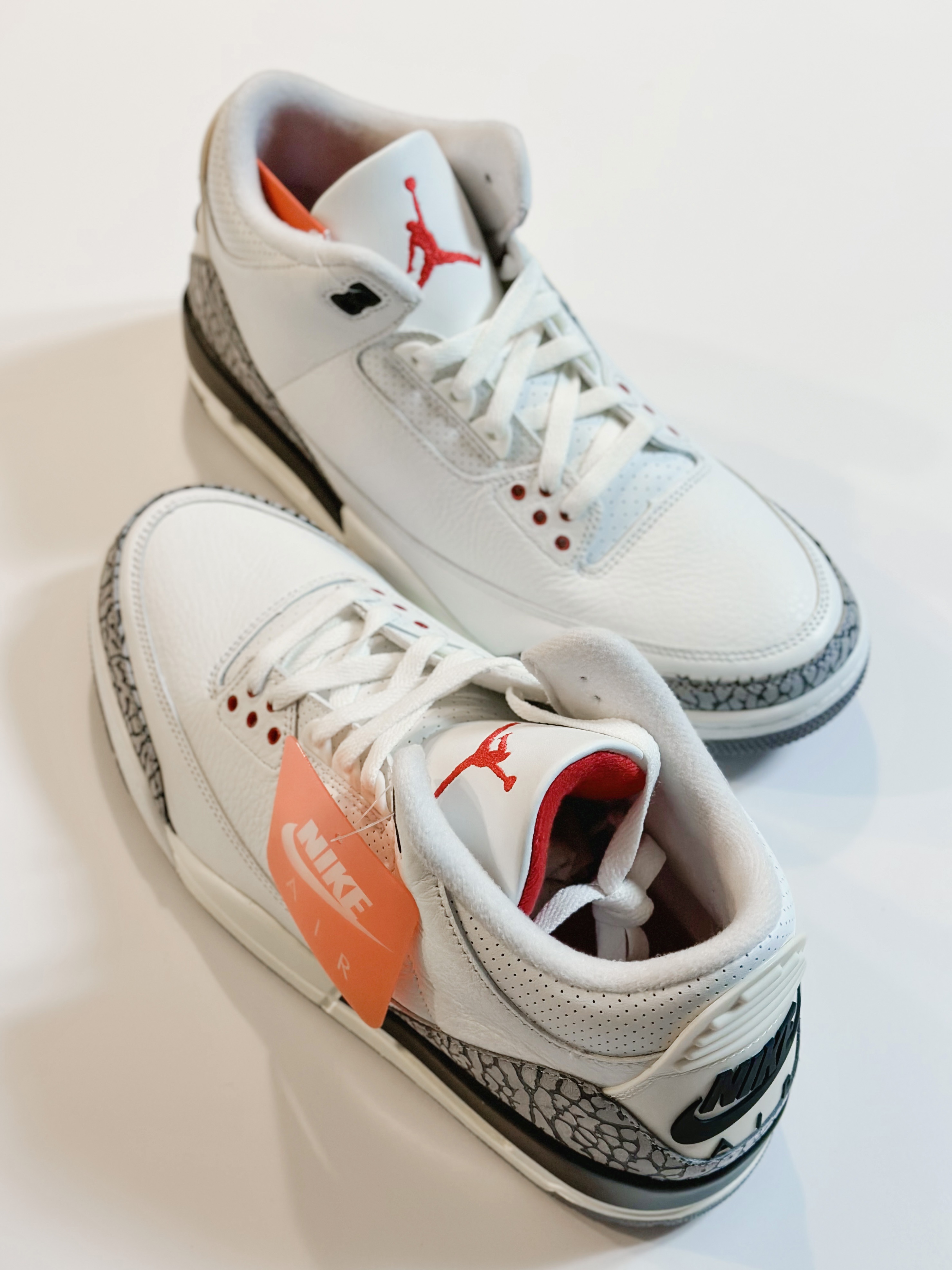 Jordan 3 Retro White Cement Reimagined 착용 스타일 - 3