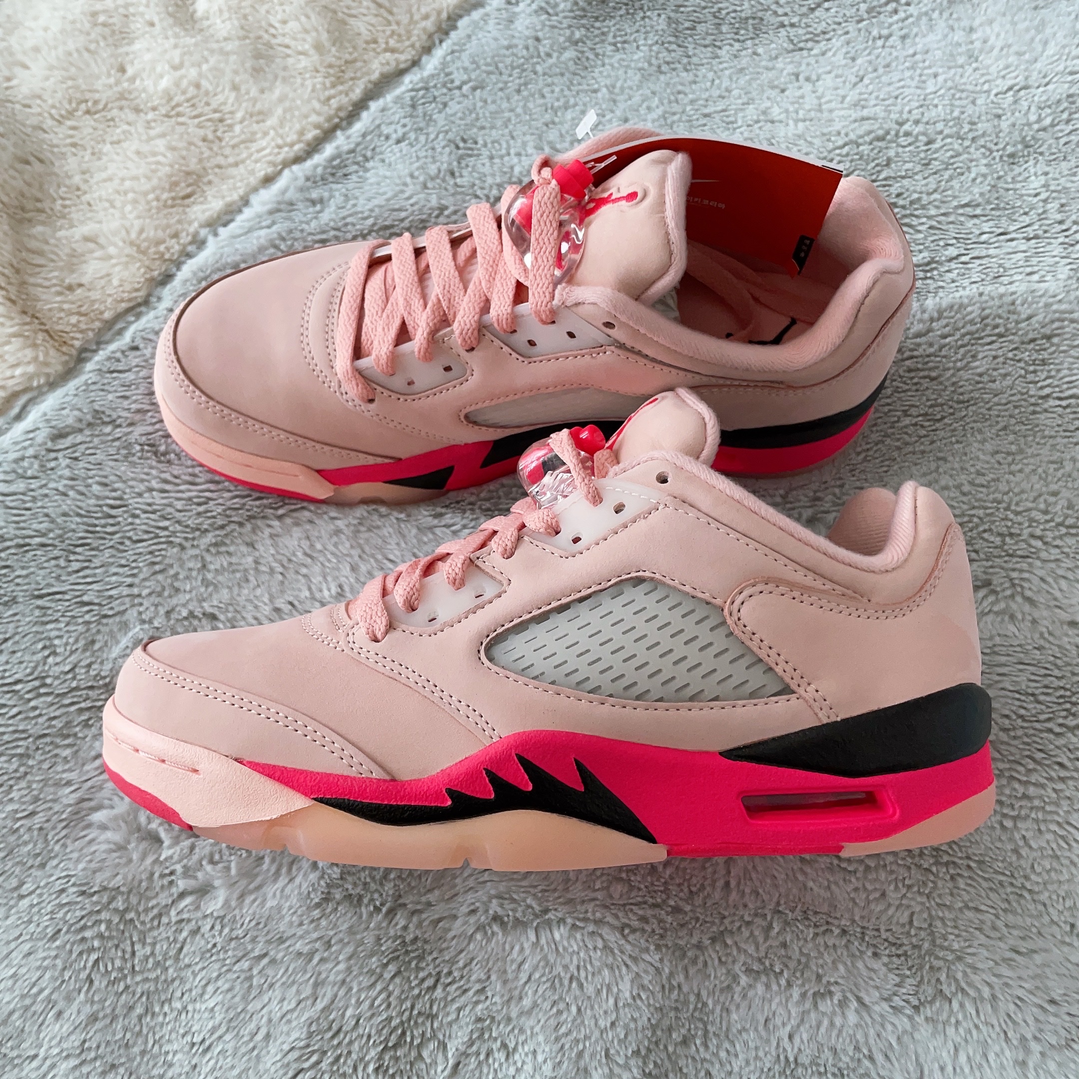 (W) Jordan 5 Retro Low Girls That Hoop 착용 스타일 - 2