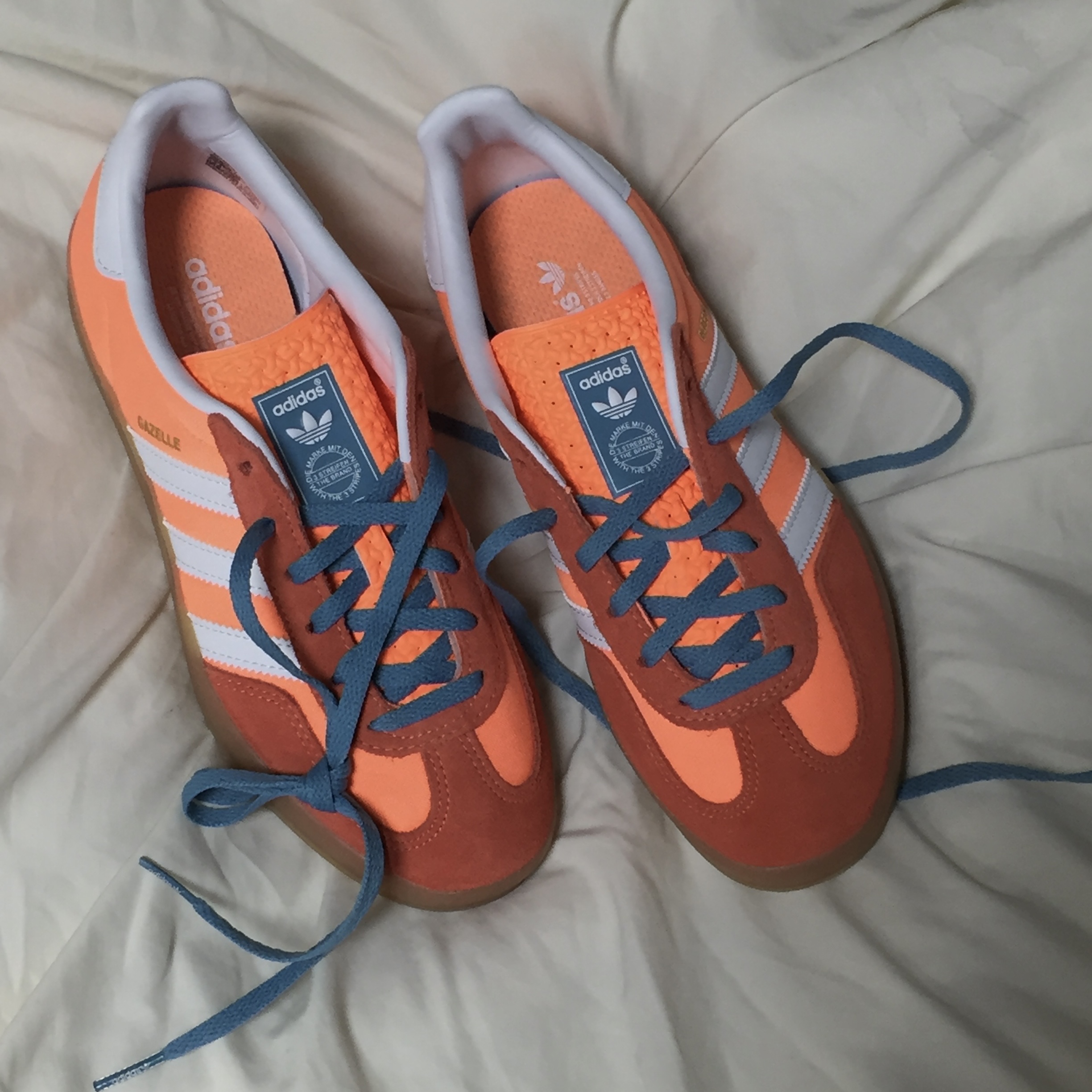 Adidas Gazelle Indoor Beam Orange 착용 스타일