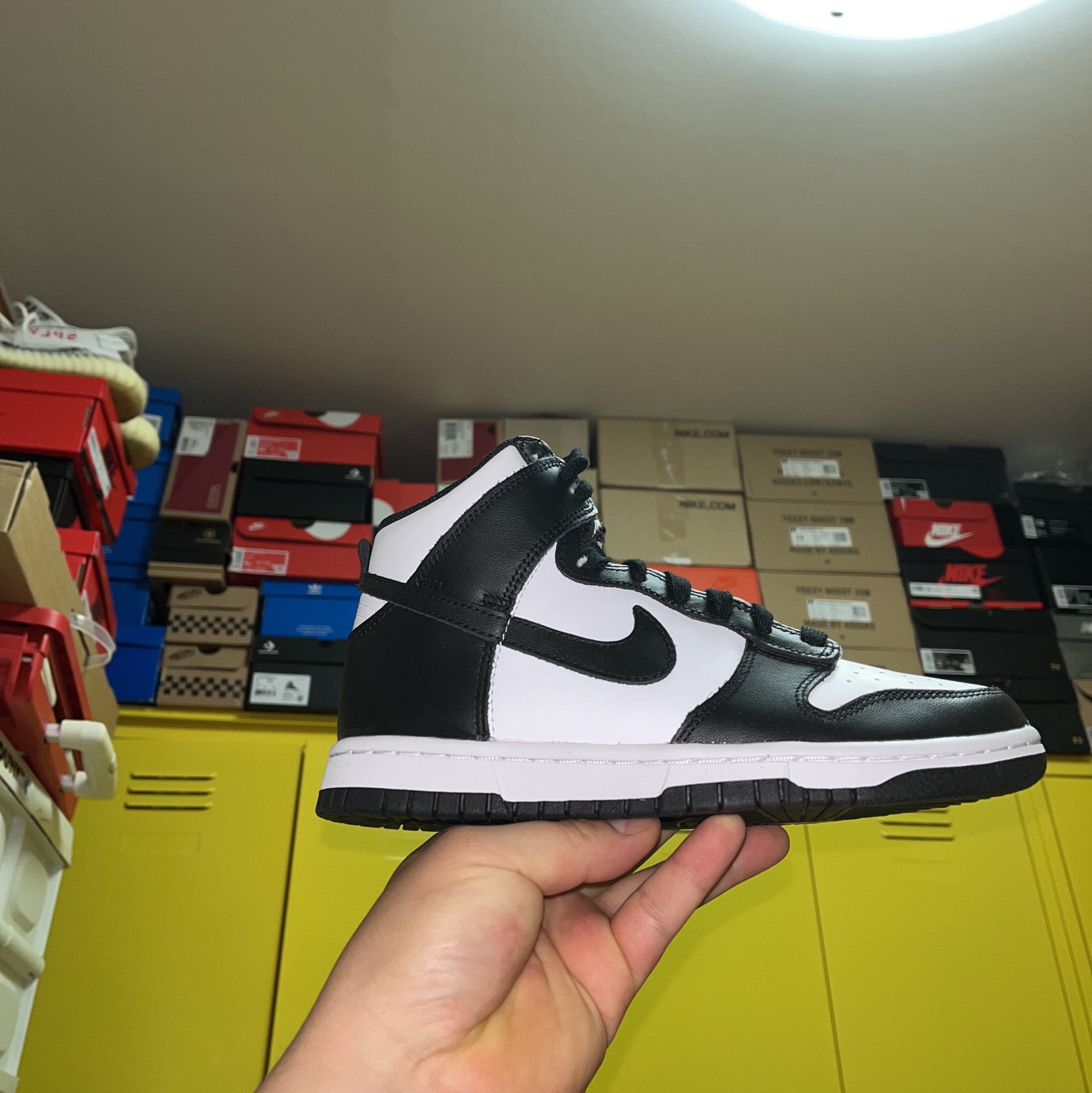 Nike Dunk High Retro Championship White 착용 스타일