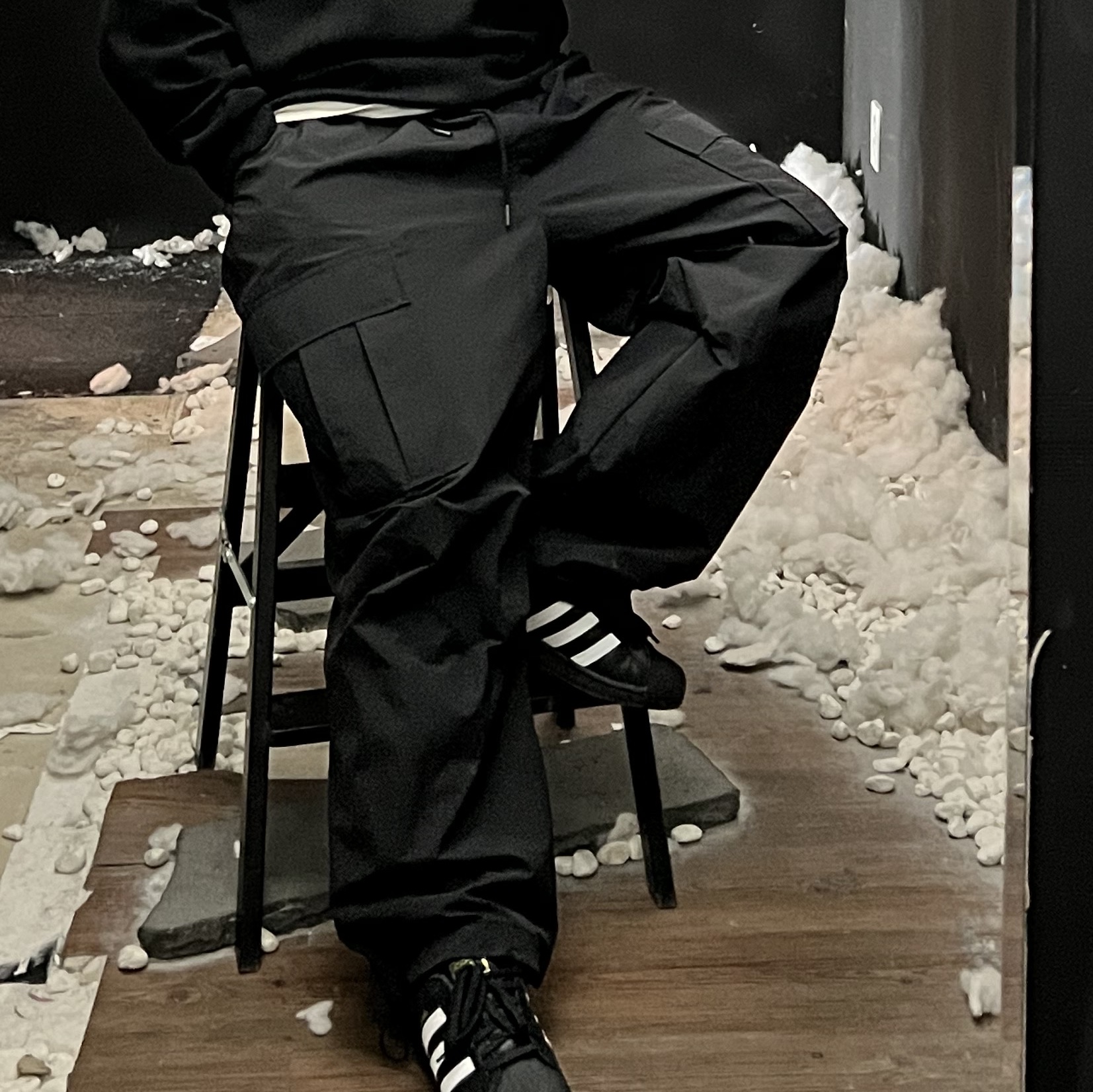 Adidas Superstar Core Black White 착용 스타일