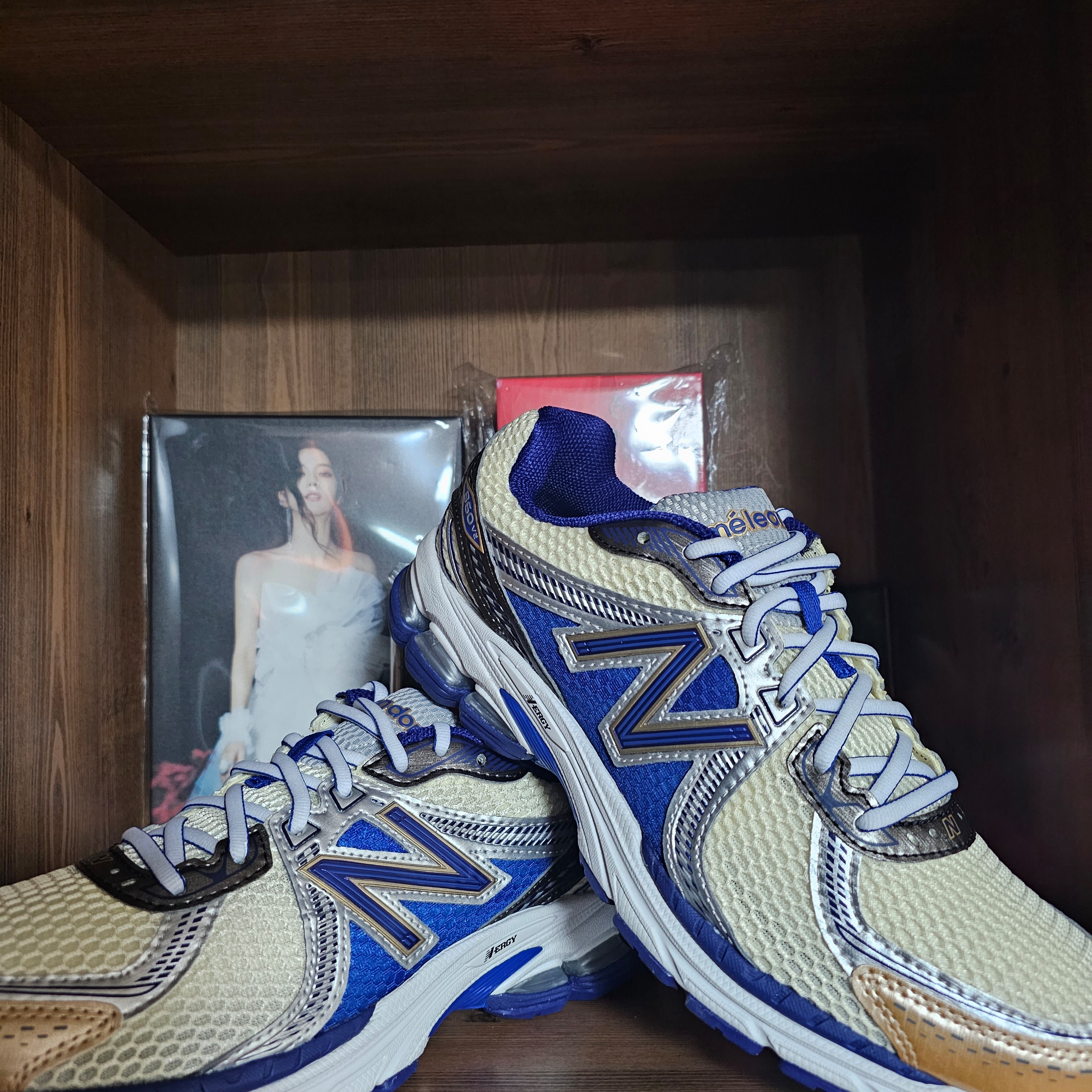 New Balance x Aime Leon Dore 860v2 Blue 착용 스타일 - 4