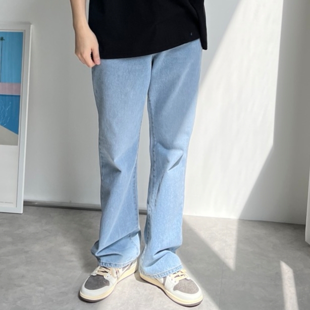 Jordan 1 x Travis Scott Retro Low OG SP Sail and Ridgerock 착용 스타일 - 2