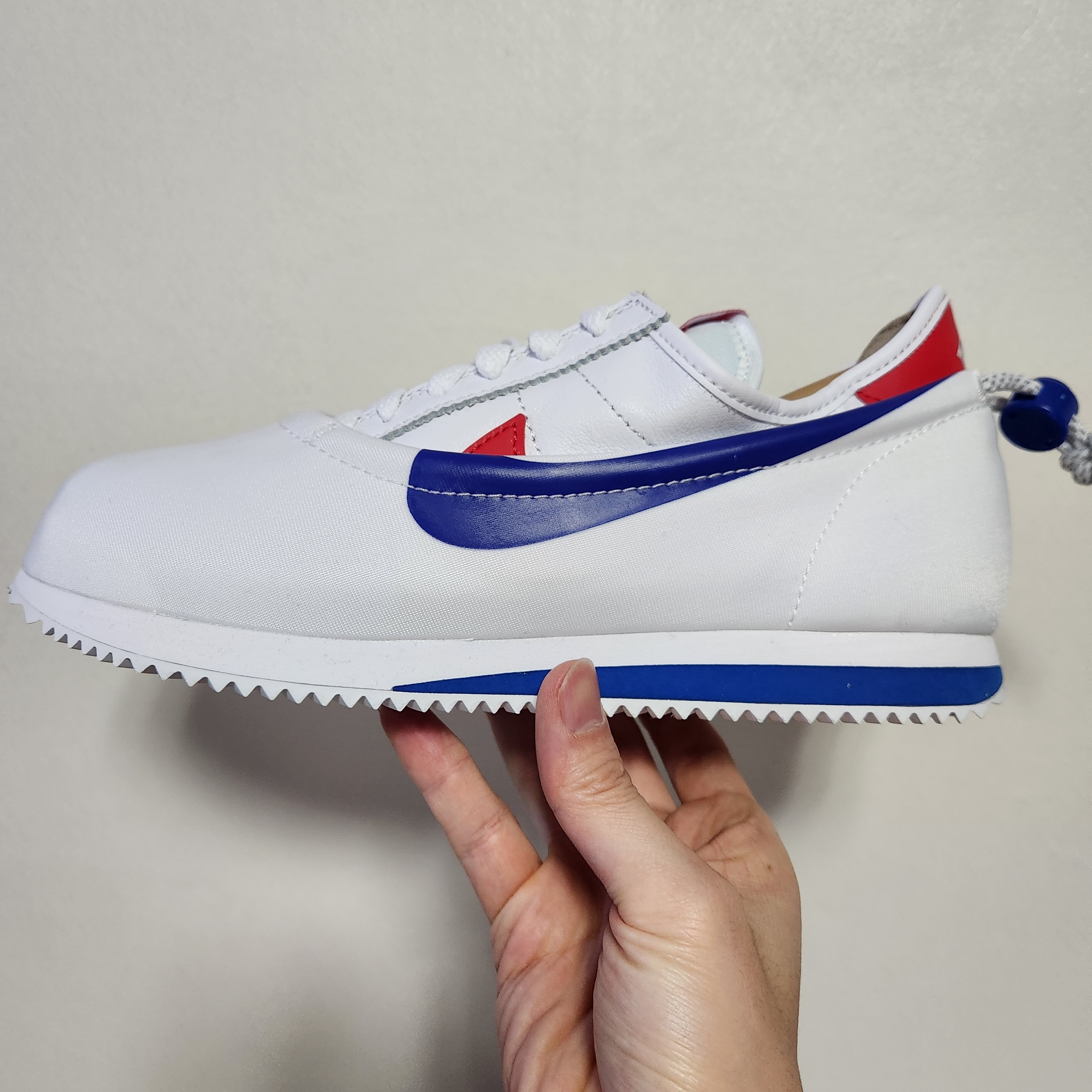 Nike x Clot Cortez SP White and Game Royal 착용 스타일 - 2