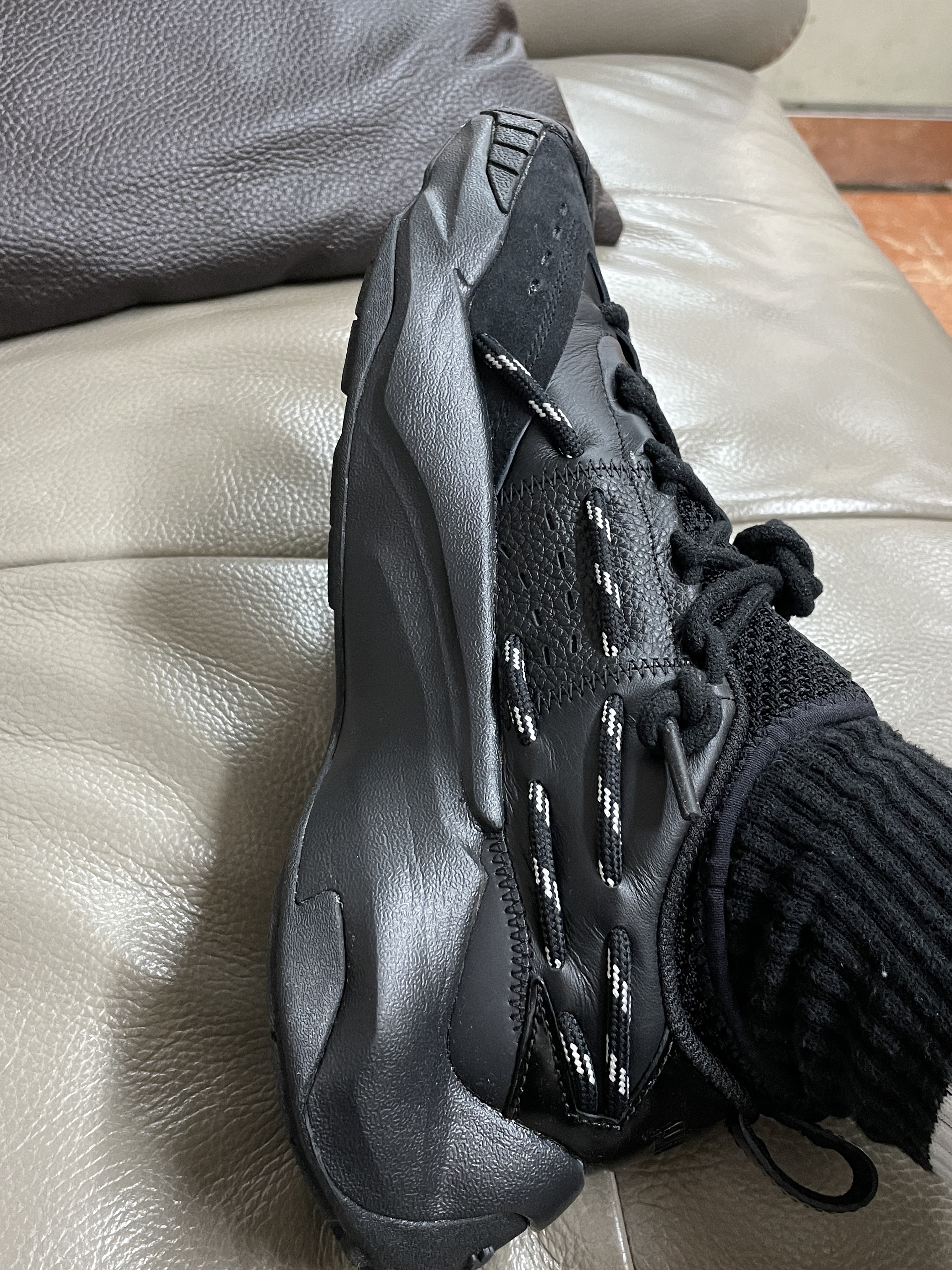 Puma x Juun.J Plexus Black 착용 스타일 - 2