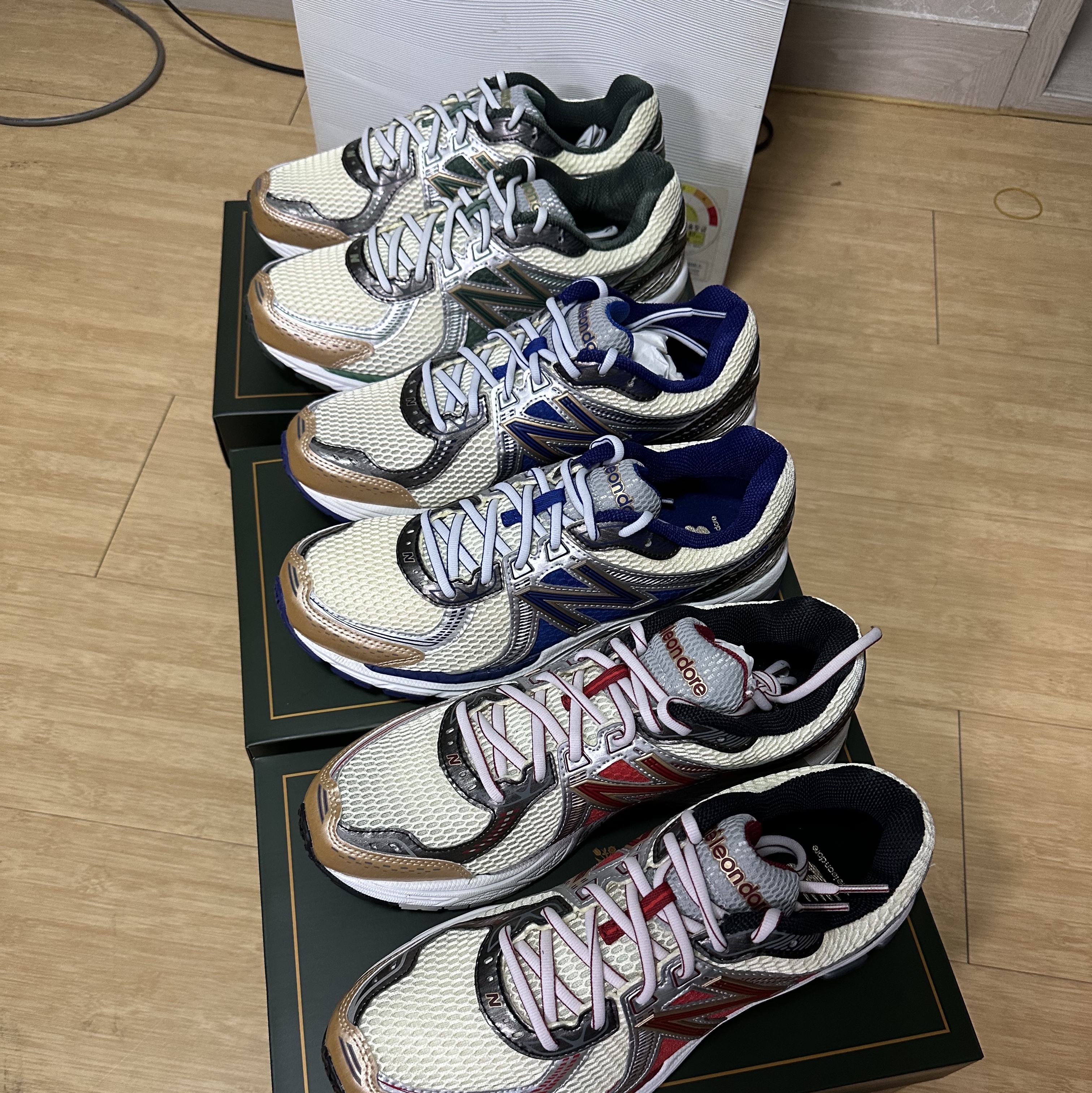 New Balance x Aime Leon Dore 860v2 Red 착용 스타일