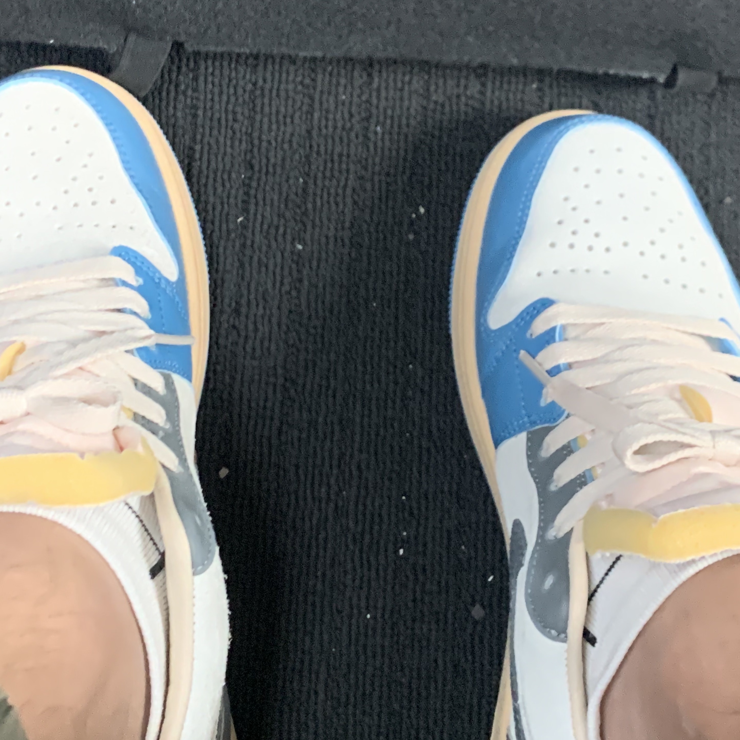 Jordan 1 Low SE Tokyo 96 착용 스타일