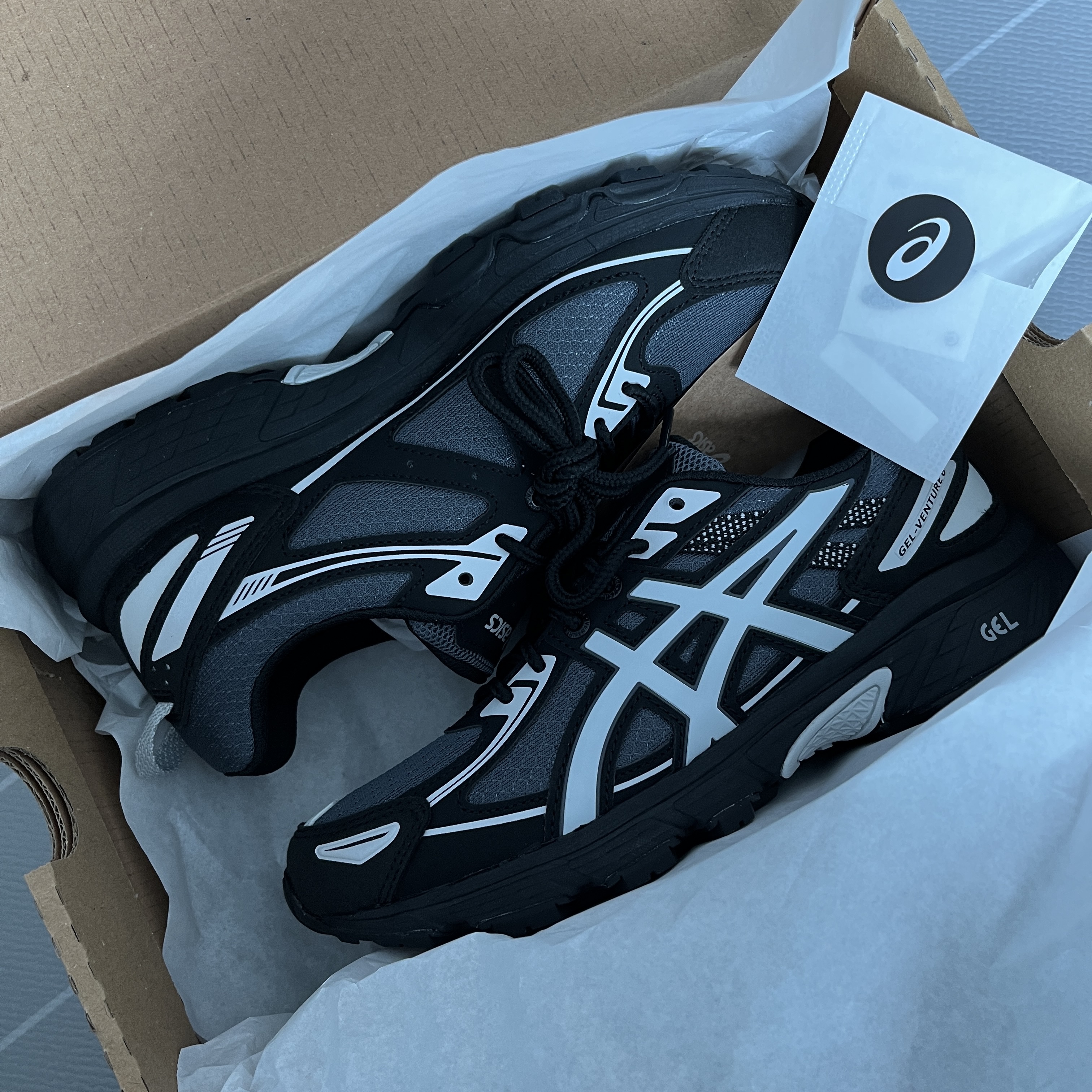 Asics Gel-Venture 6 Carrier Grey 착용 스타일