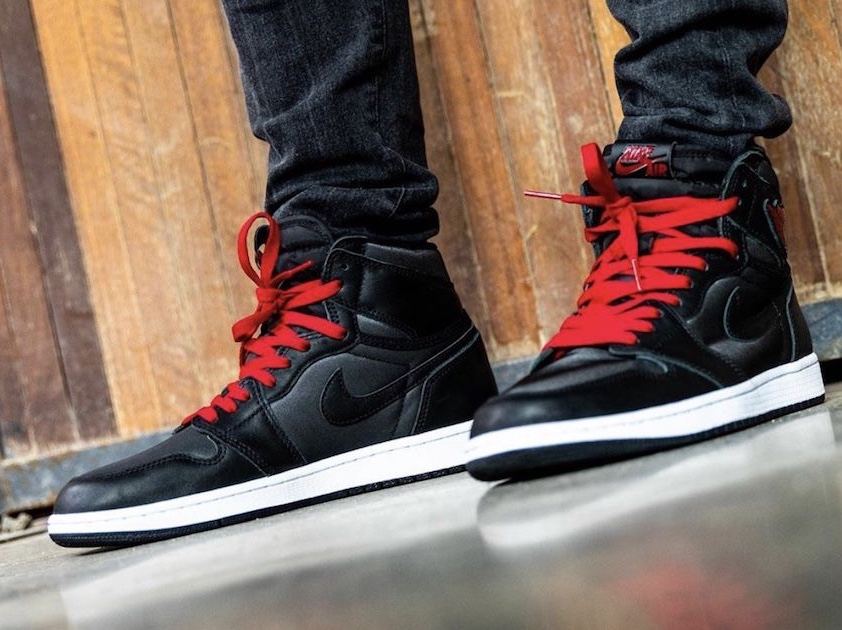 Jordan 1 Retro High OG Black Gym Red Black 착용 스타일 - 2