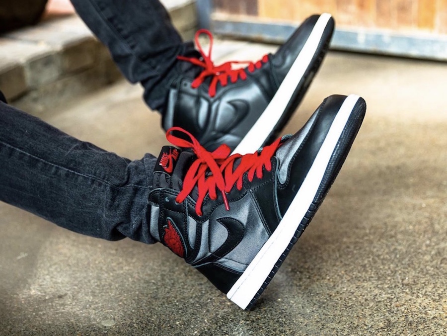 Jordan 1 Retro High OG Black Gym Red Black 착용 스타일 - 1