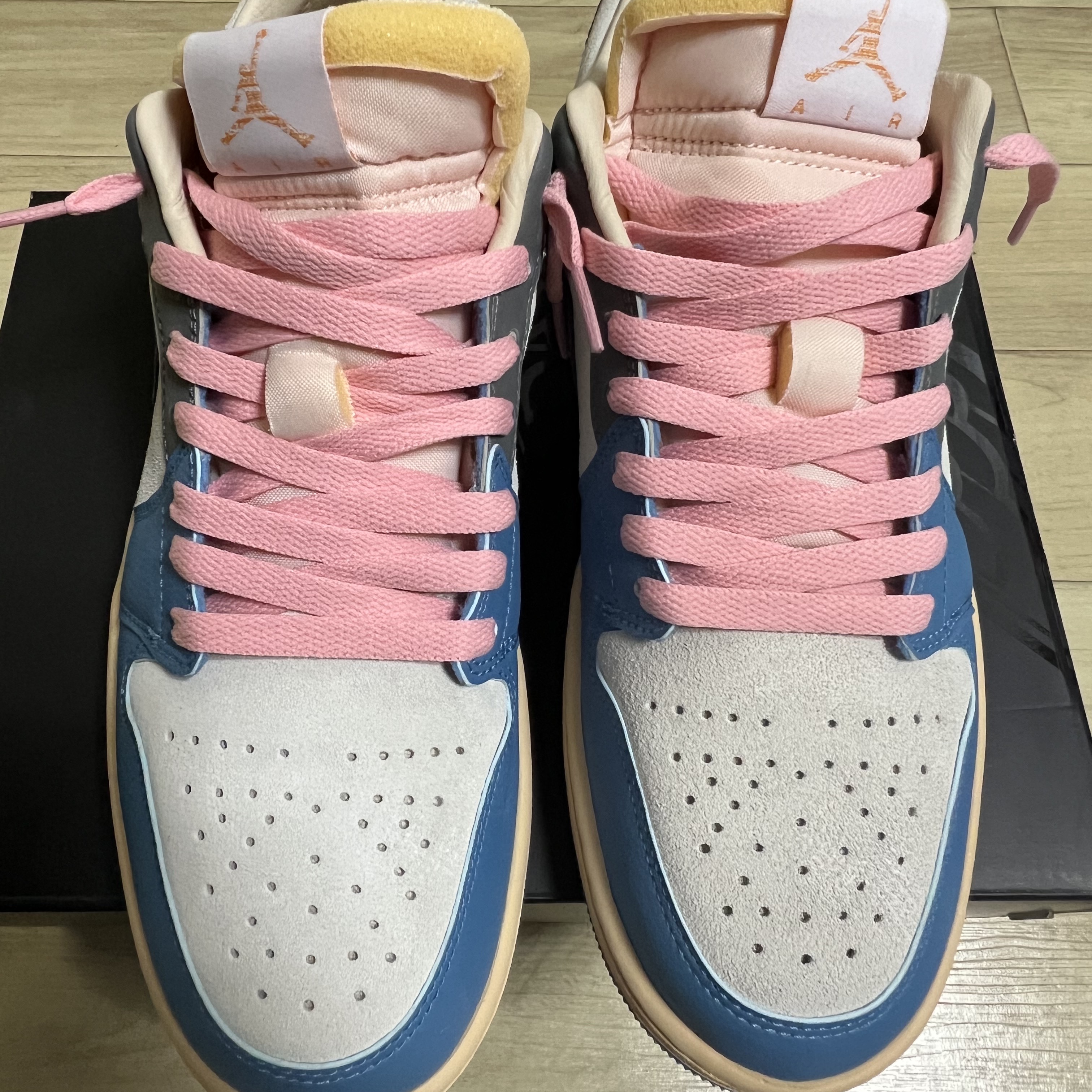Jordan 1 Low SE Tokyo 96 착용 스타일 - 2