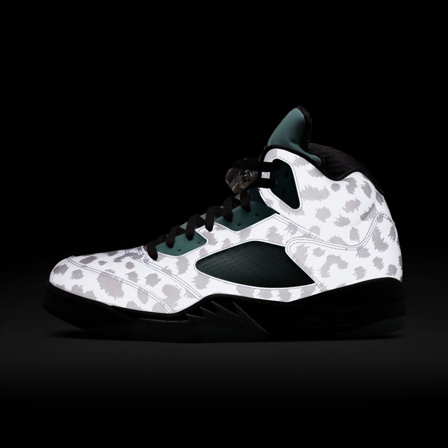 Jordan 5 Retro Island Green 착용 스타일 - 1