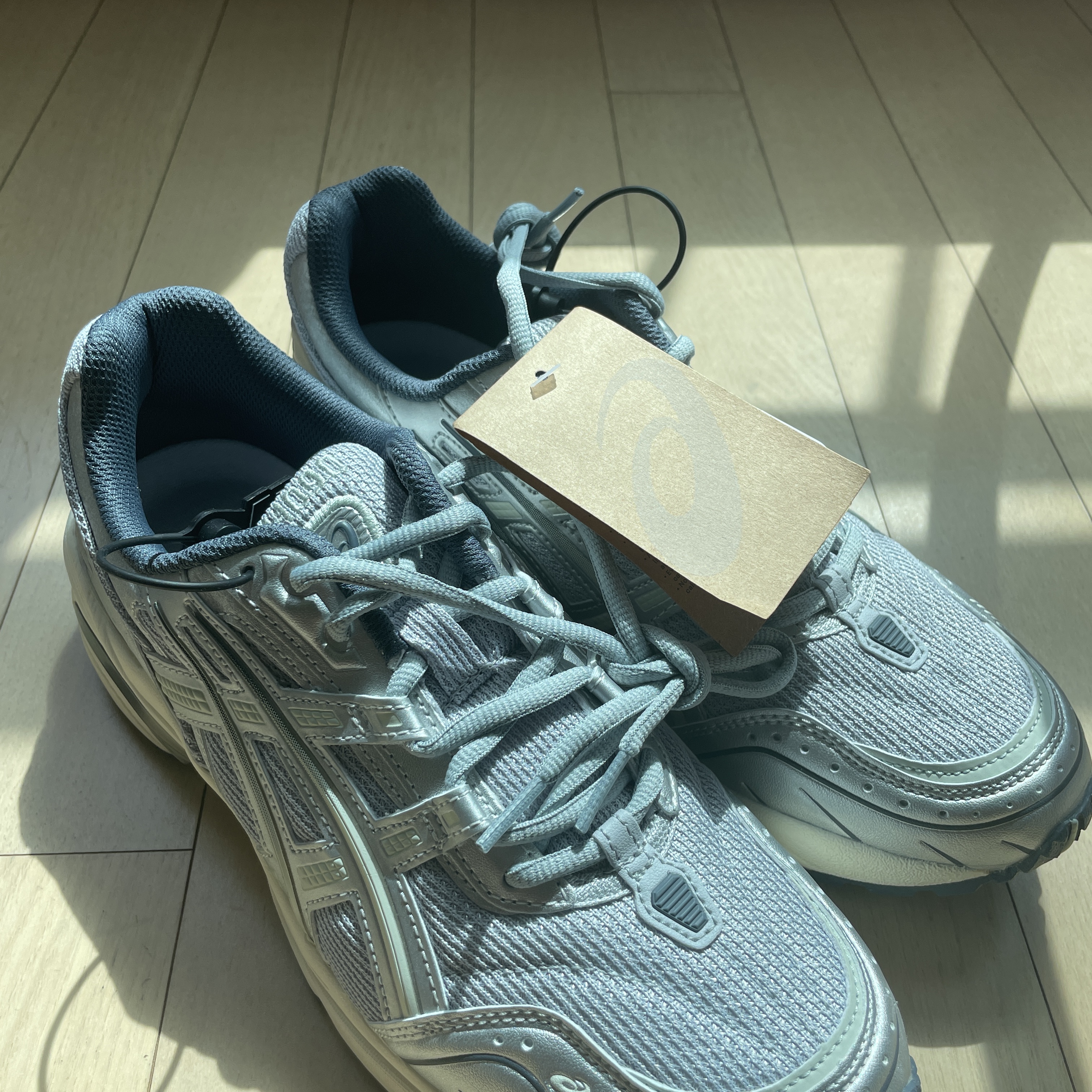 Asics Gel-1090 Piedmont Grey 착용 스타일