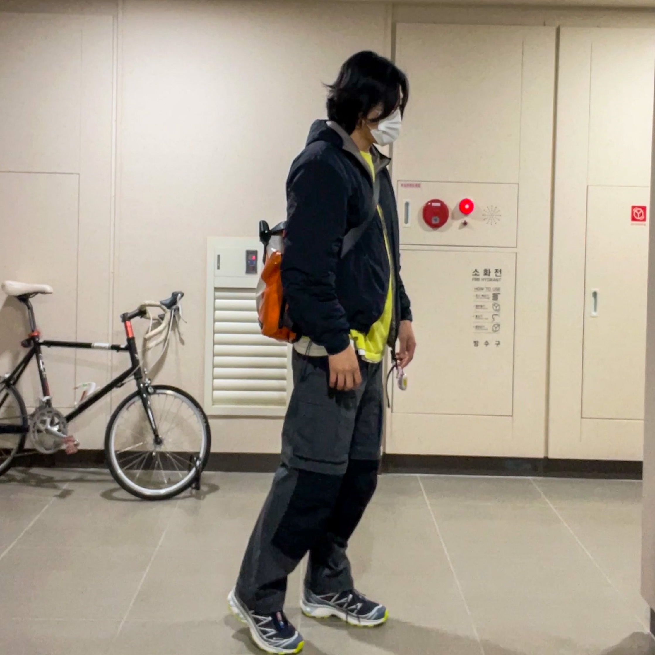 Salomon XT-6 Gore-Tex Night Sky, Nike ACG Smith Summit Cargo Pants Dark Smoke Grey - Asia 착용 스타일 - 1