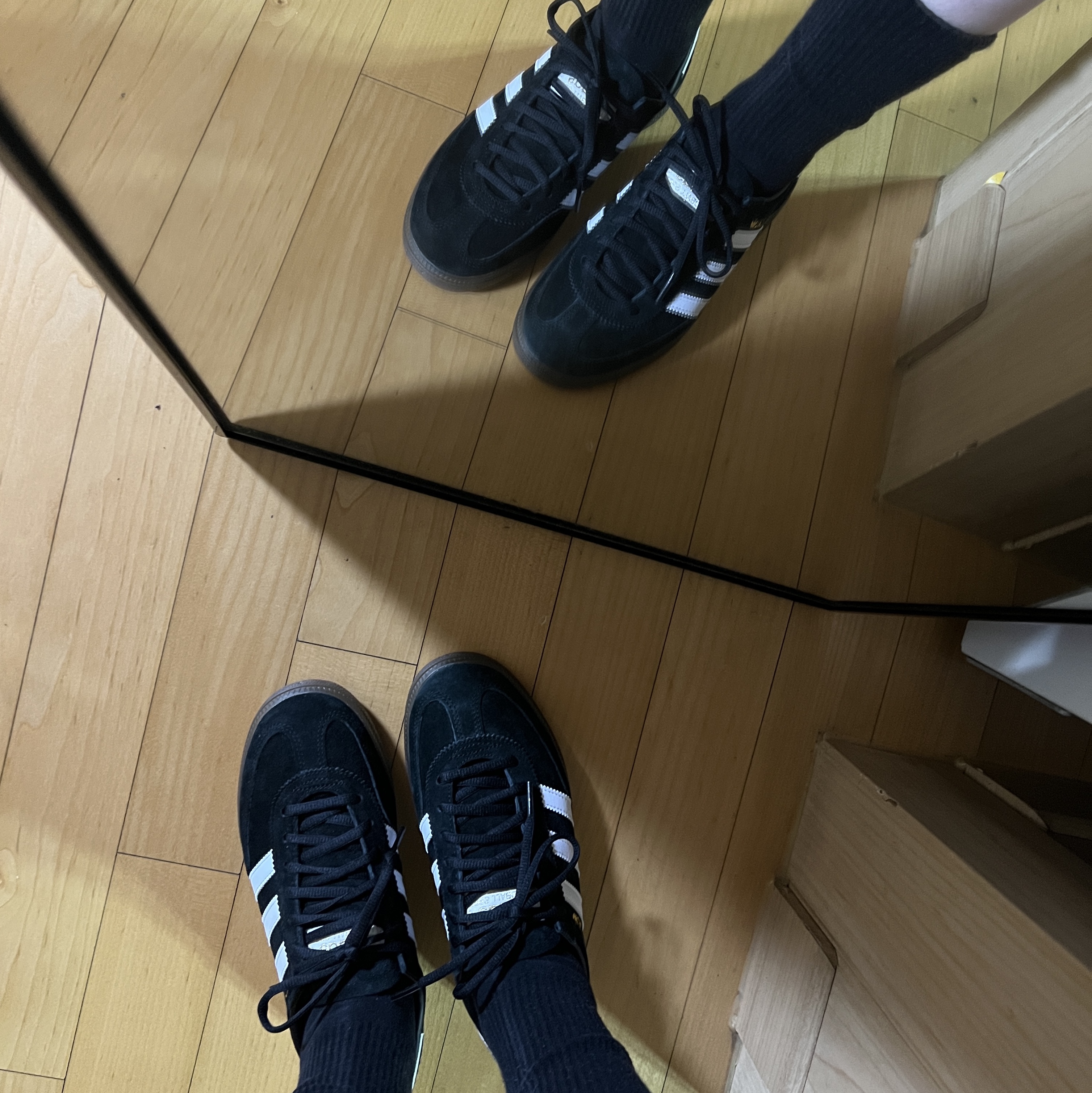 Adidas Spezial Handball Core Black 착용 스타일