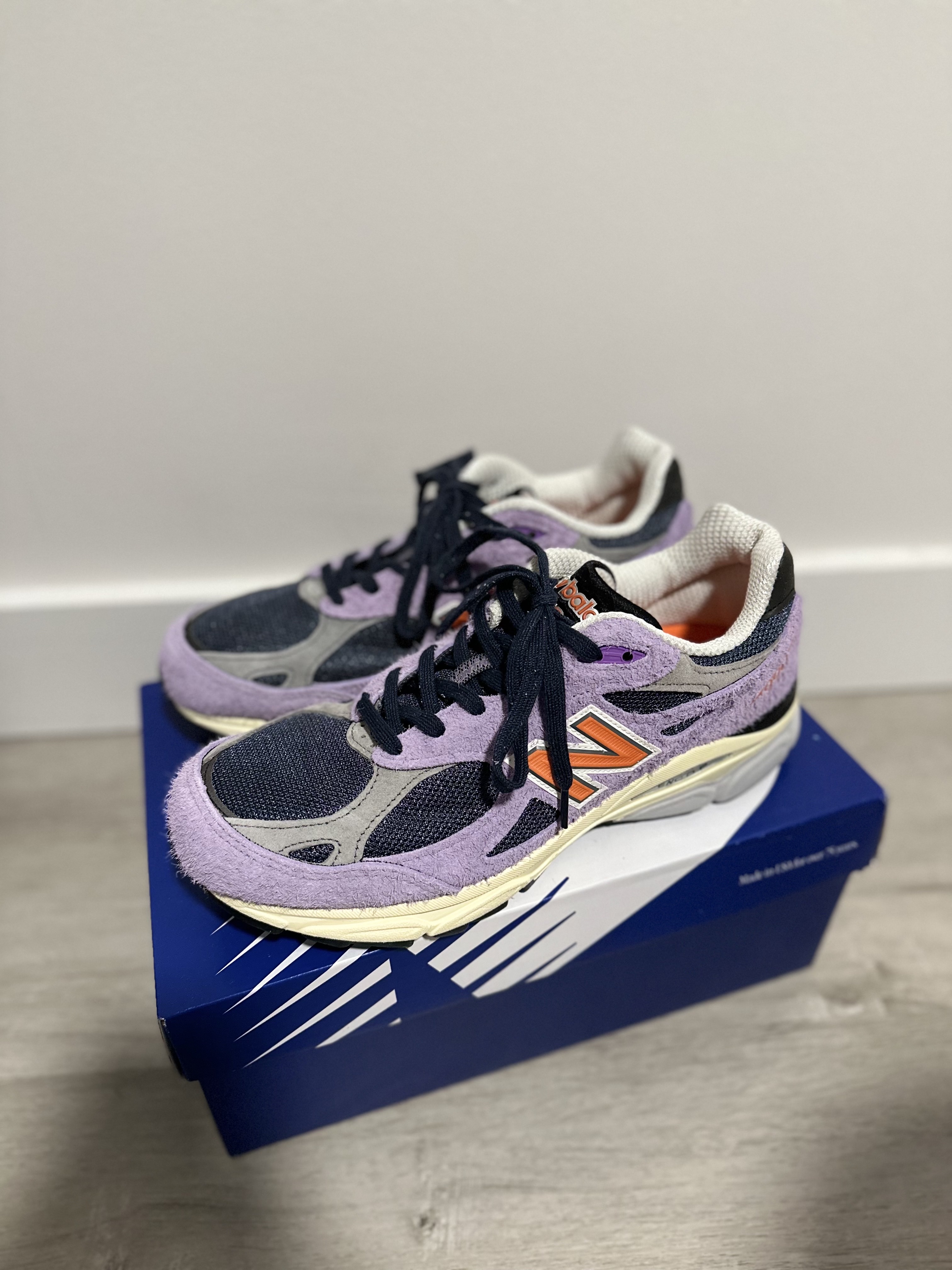 New Balance 990v3 Made in USA Raw Amethyst 착용 스타일 - 3