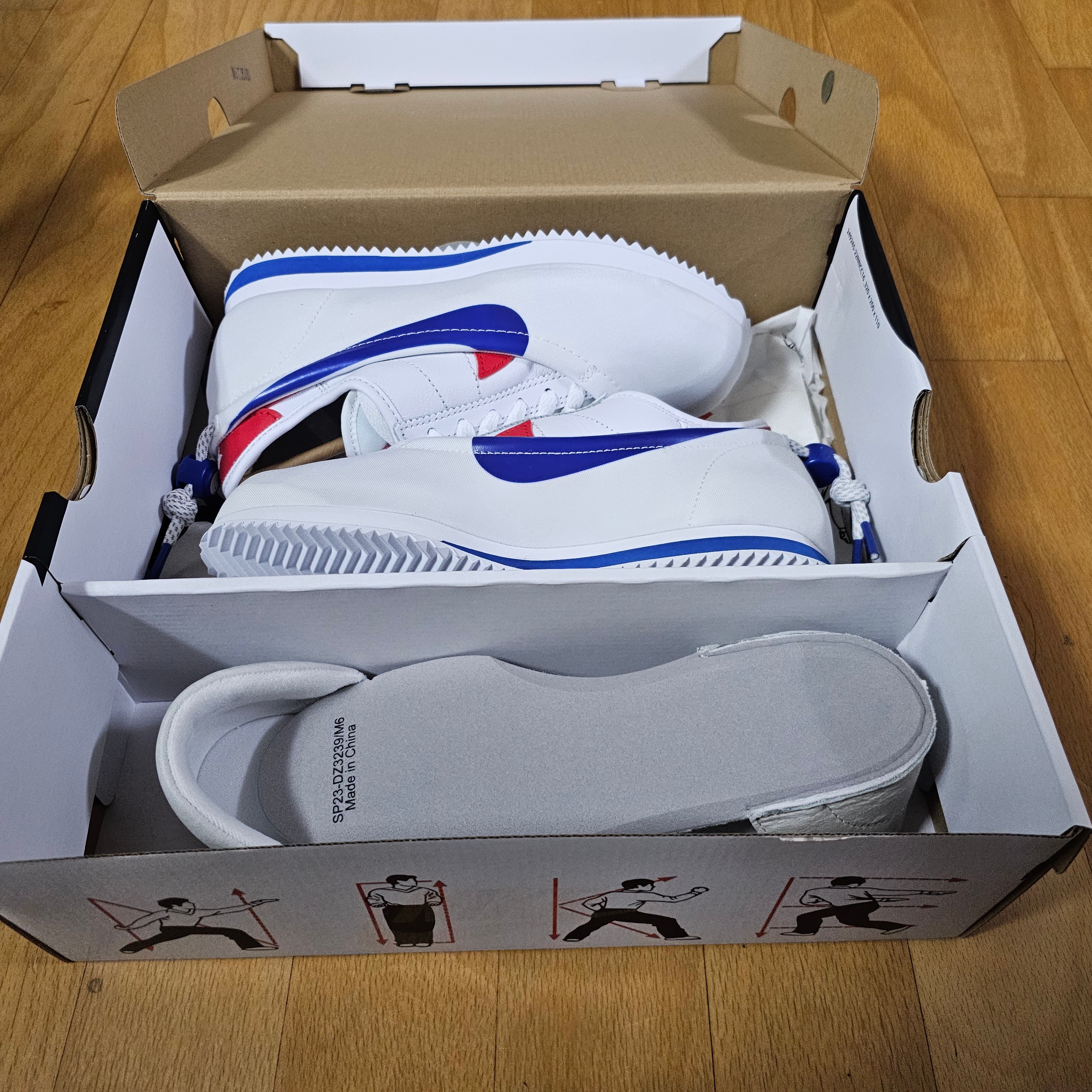 Nike x Clot Cortez SP White and Game Royal 착용 스타일 - 1