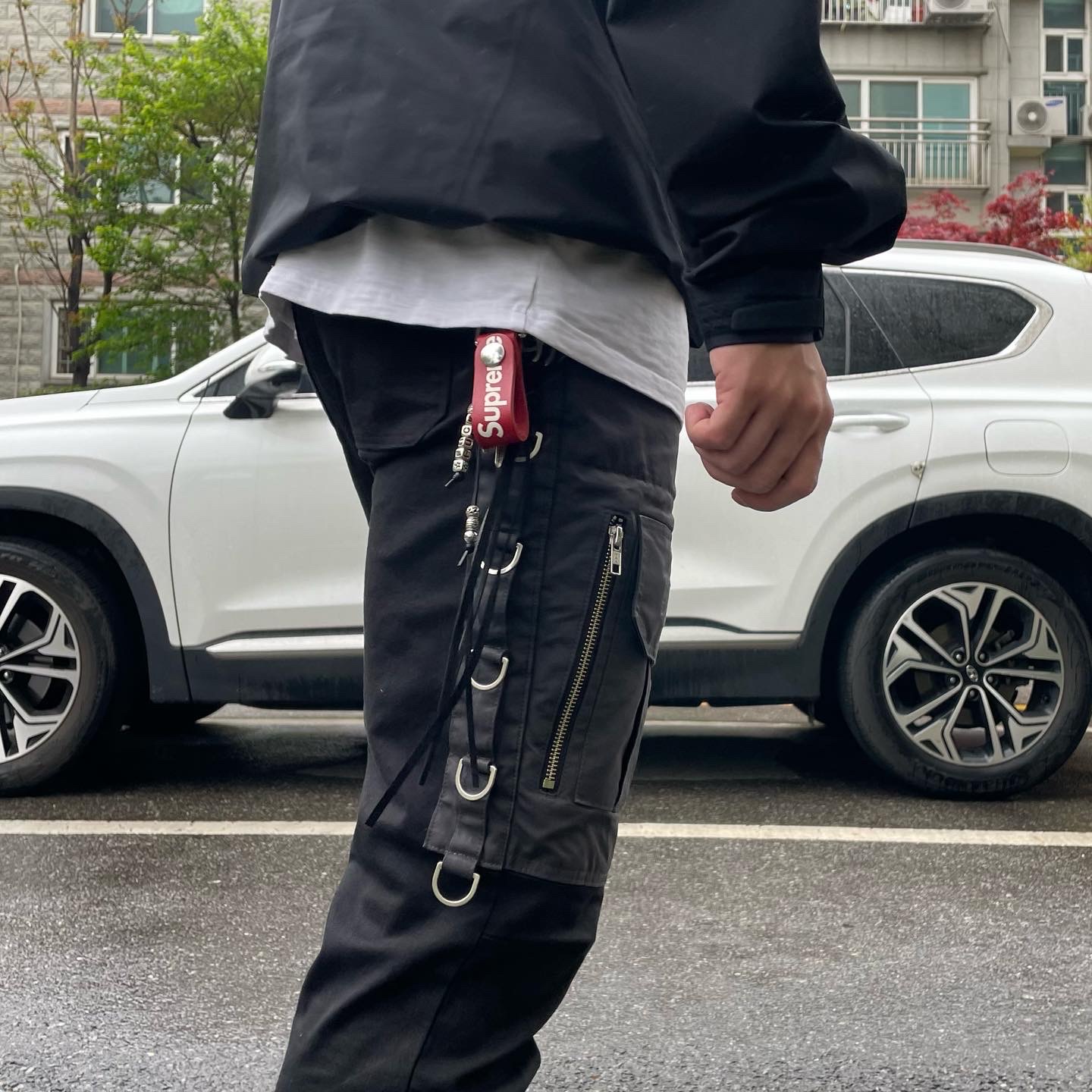 Converse x Feng Chen Wang Chuck 70 2-in-1 Natural Ivory Black, Arc'teryx Beta Jacket Black 착용 스타일 - 3